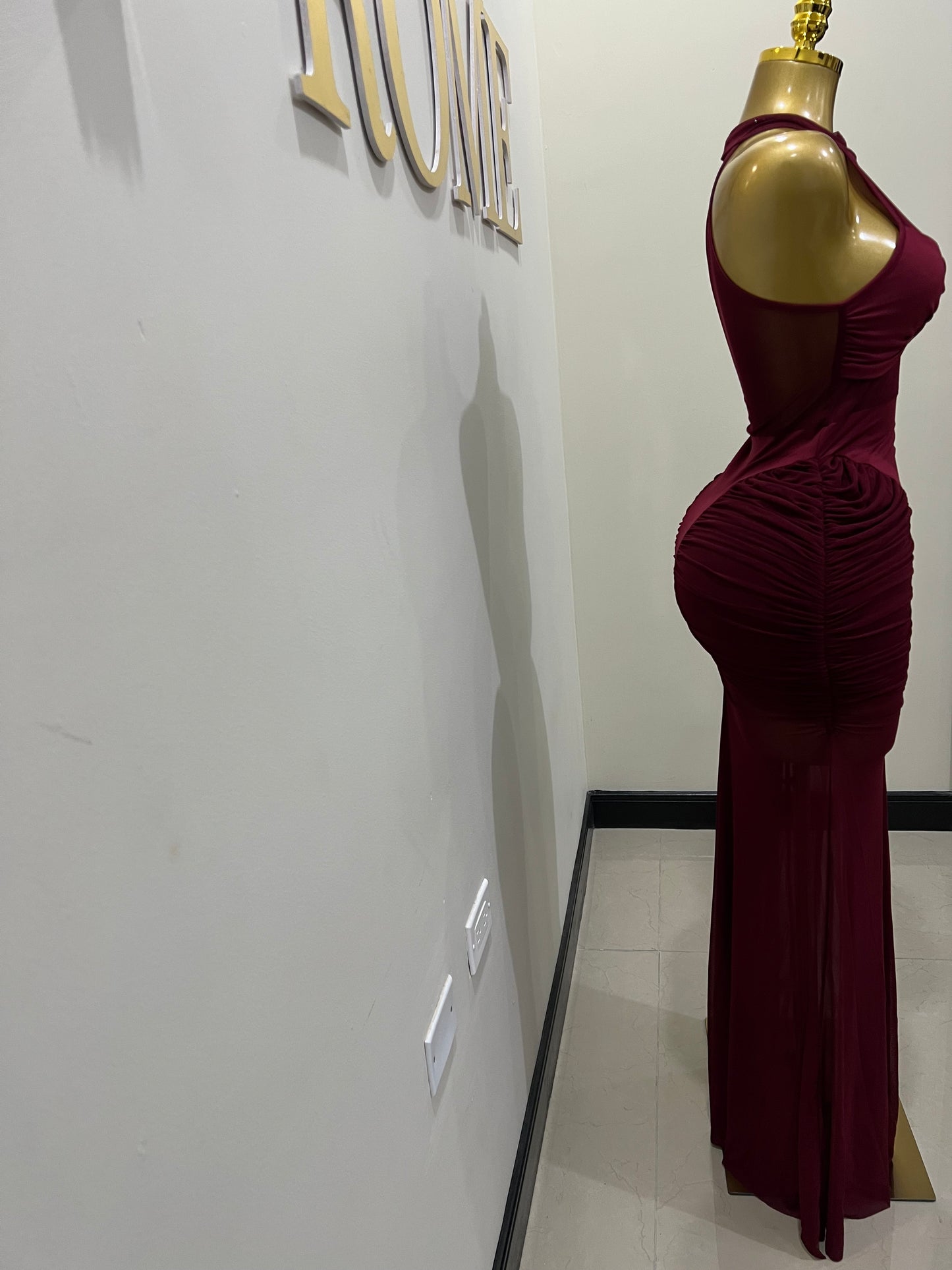 Sweetheart Side Nara Halter Dress (Burgundy)