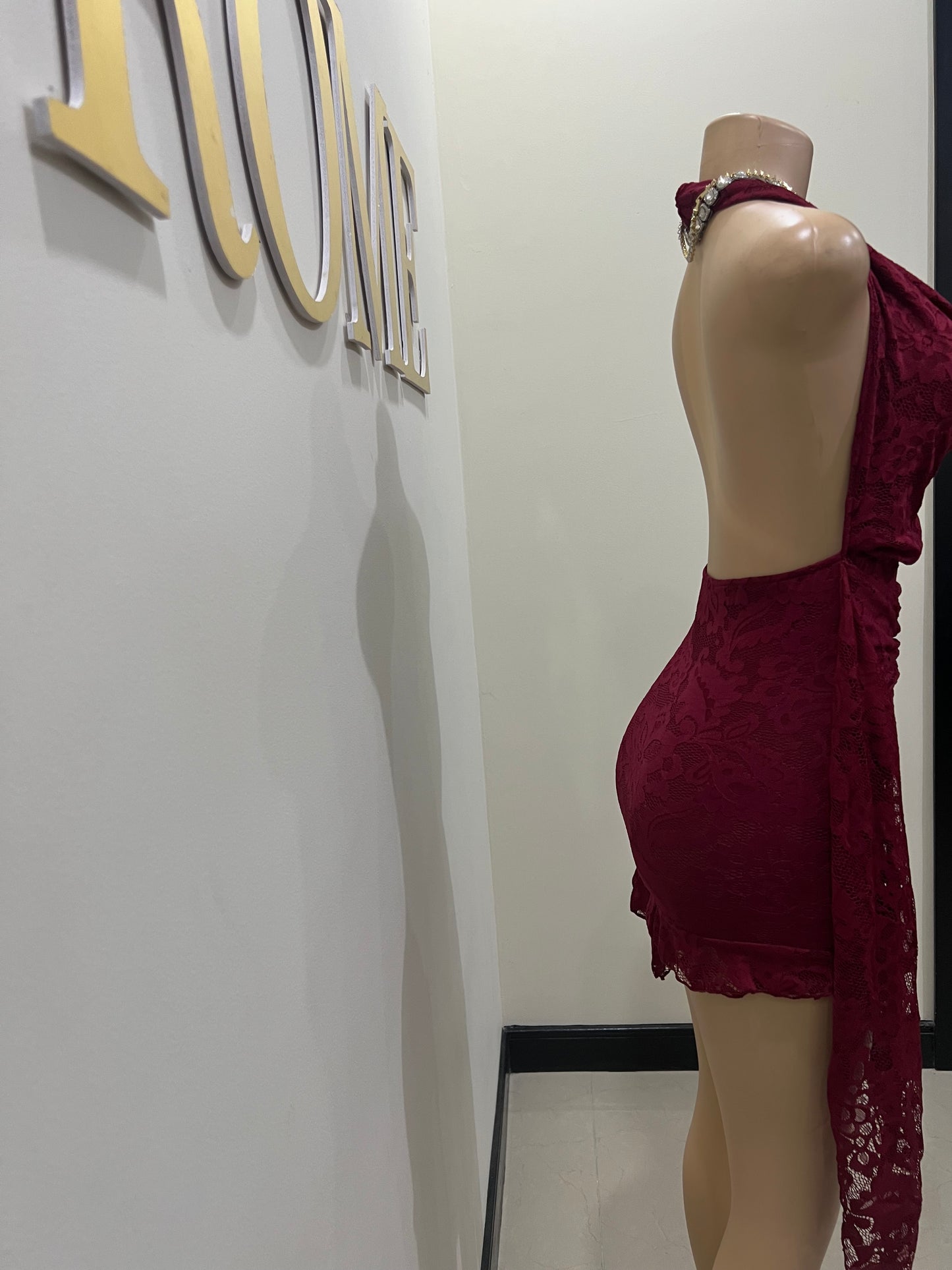 Trina Lace Backless Dress (Burgundy)