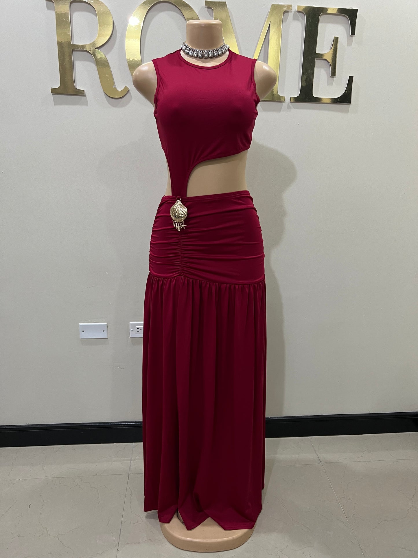 Attached Nara Seashell Split Dress (Burgundy)