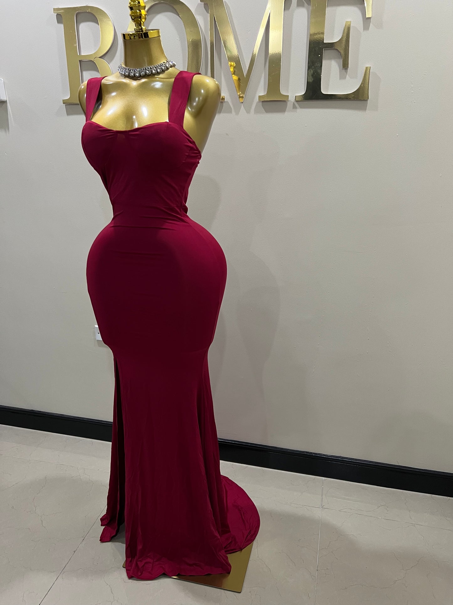 Kerry Ann Train Dress (Burgundy)