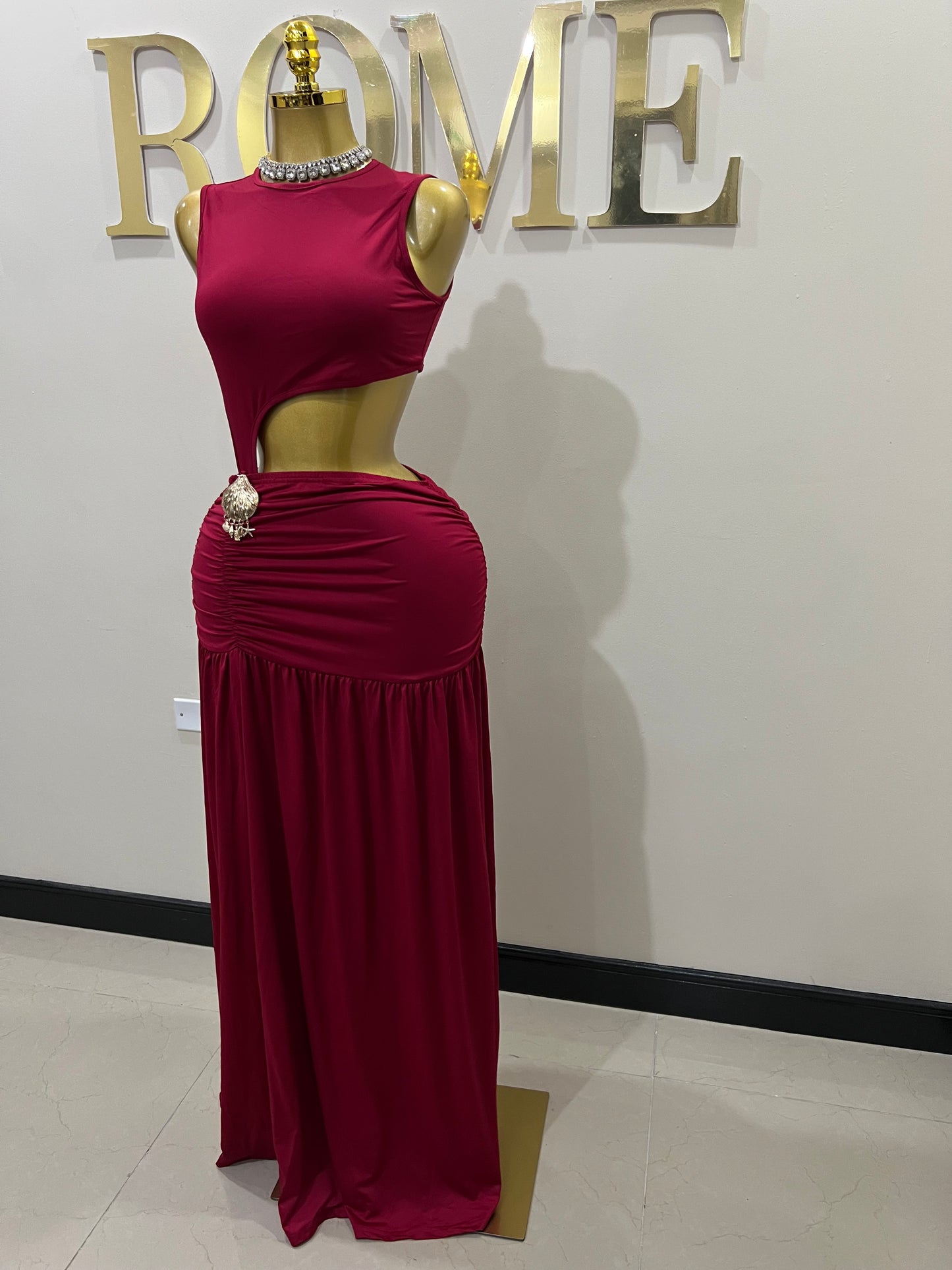 Attached Nara Seashell Split Dress (Burgundy)