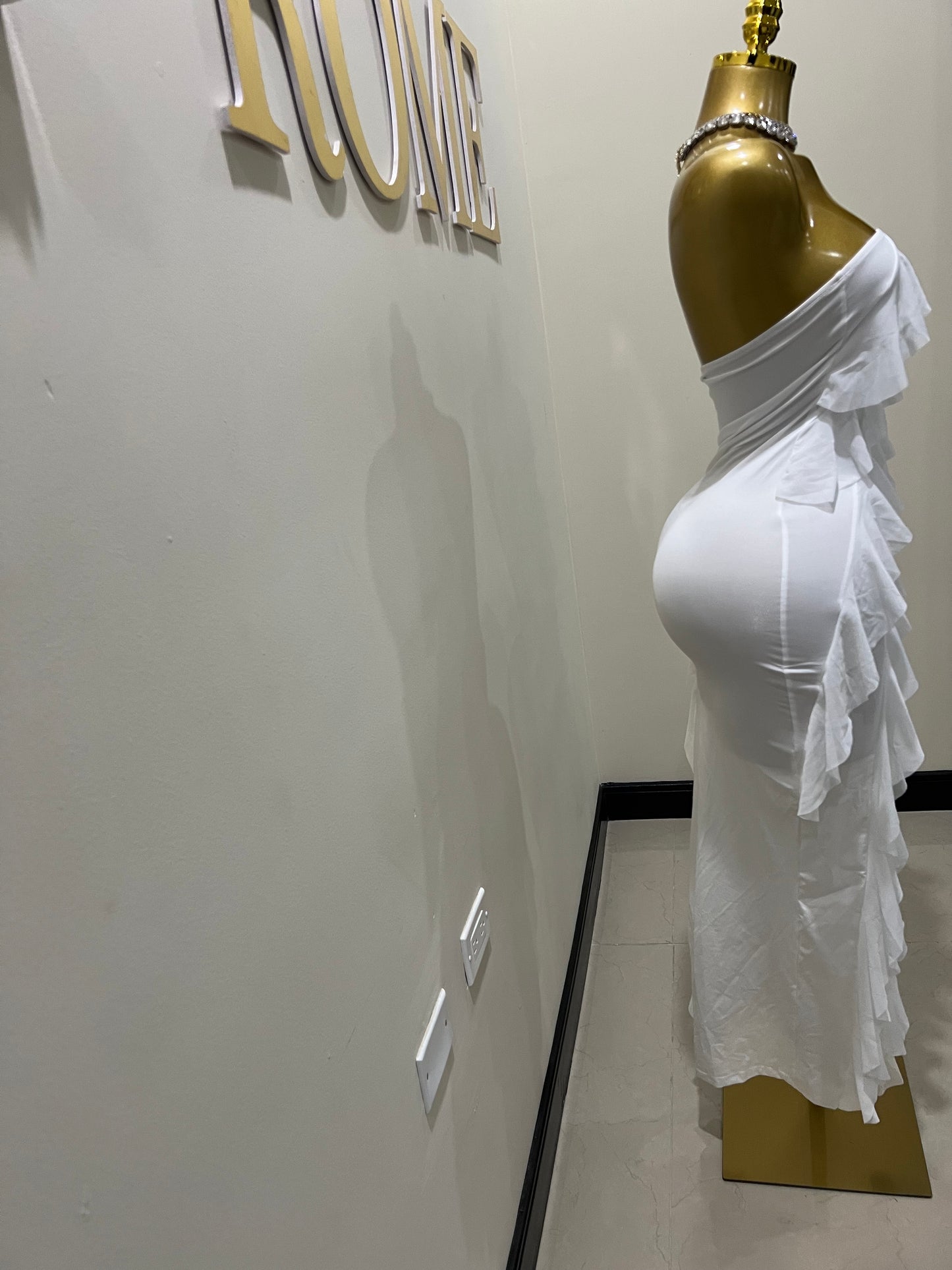 Chelsea Ruffle Dress (White)