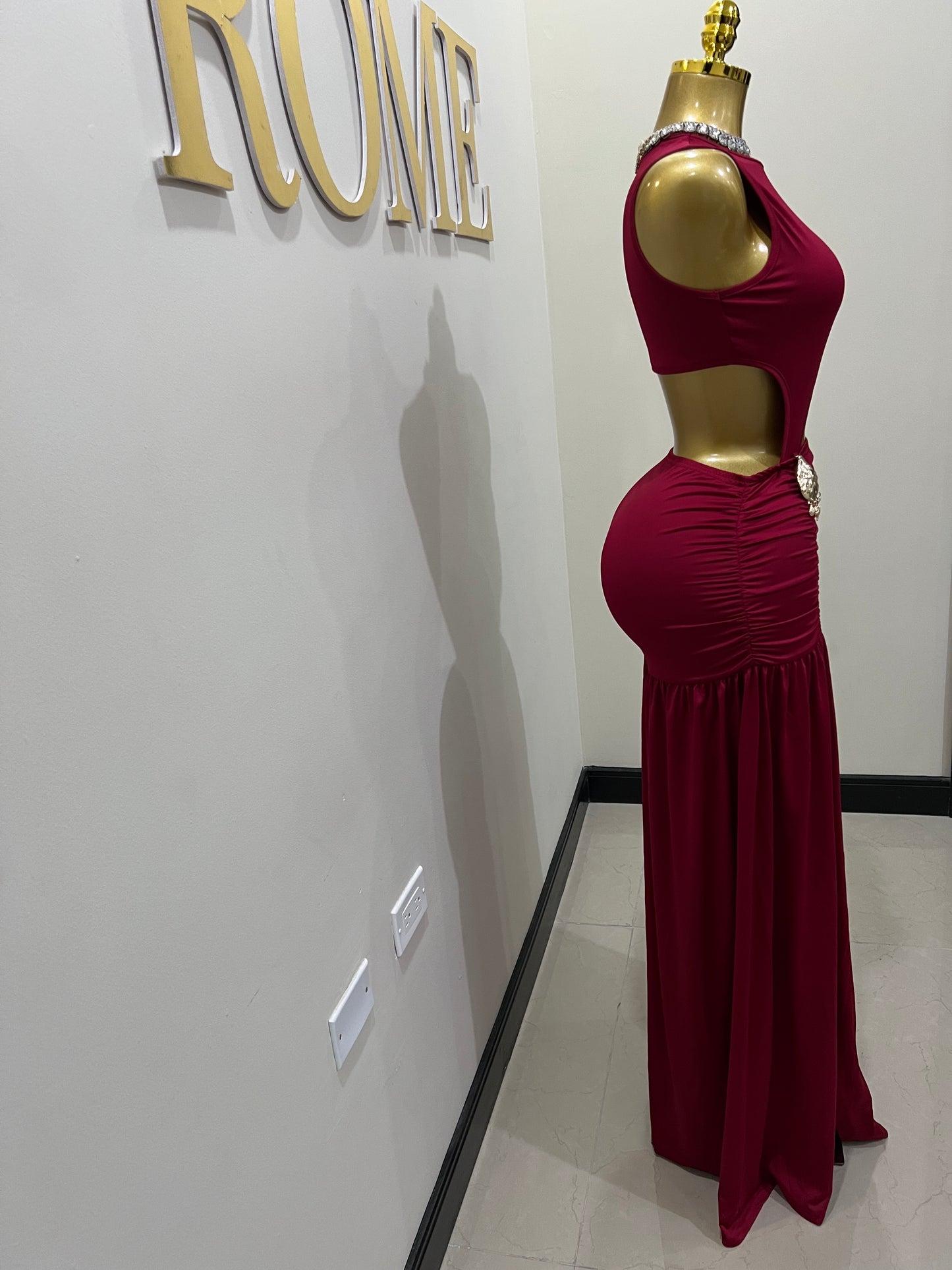 Attached Nara Seashell Split Dress (Burgundy)