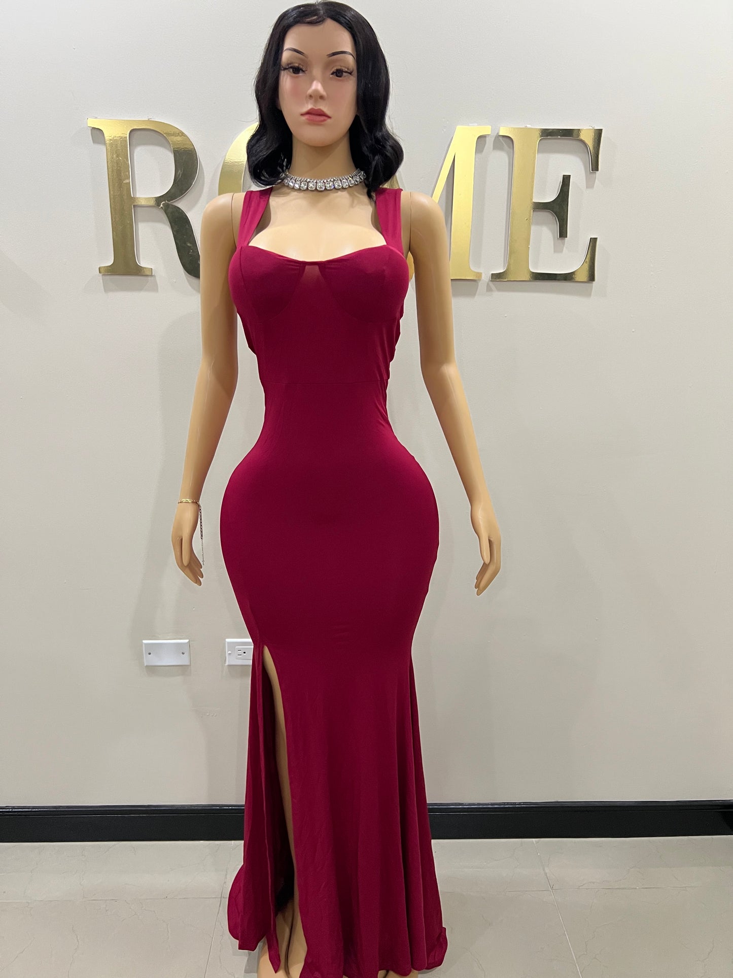 Kerry Ann Train Dress (Burgundy)