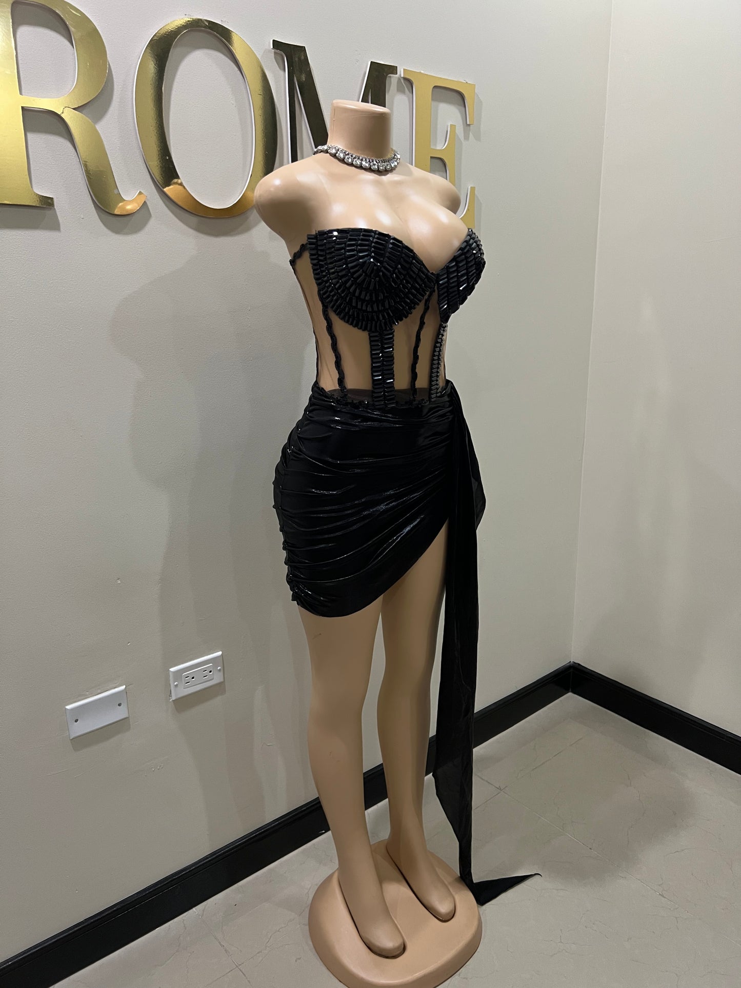 Onyx Glacier Gemstone Skirt Set (Black)