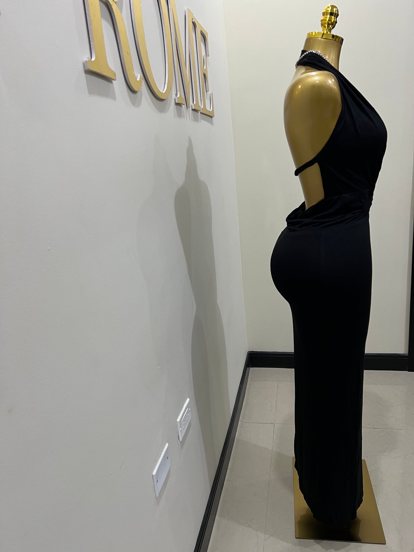 Deep Angle Dress (Black)