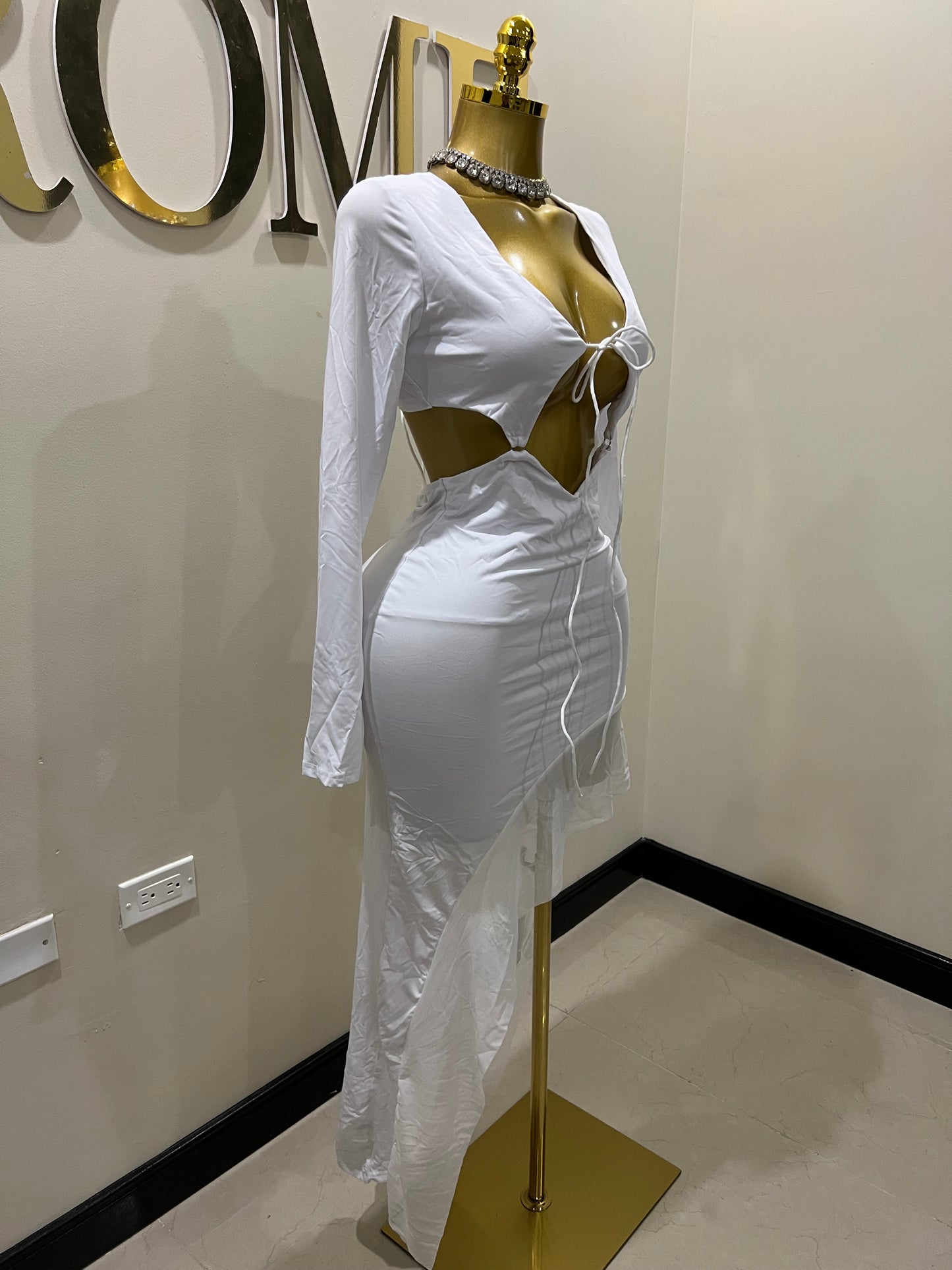 Christina Ruffle Dress (White)