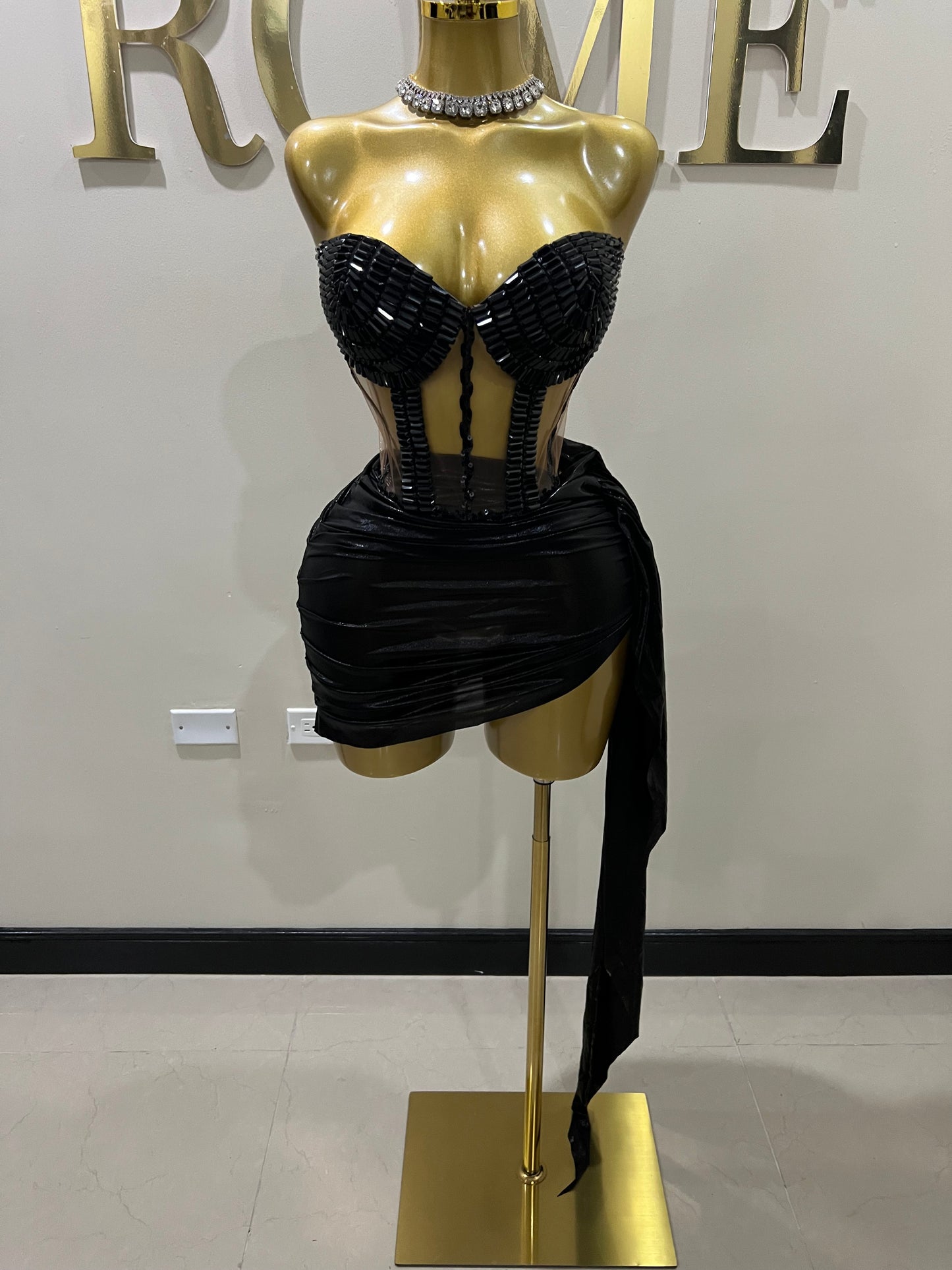 Onyx Glacier Gemstone Skirt Set (Black)