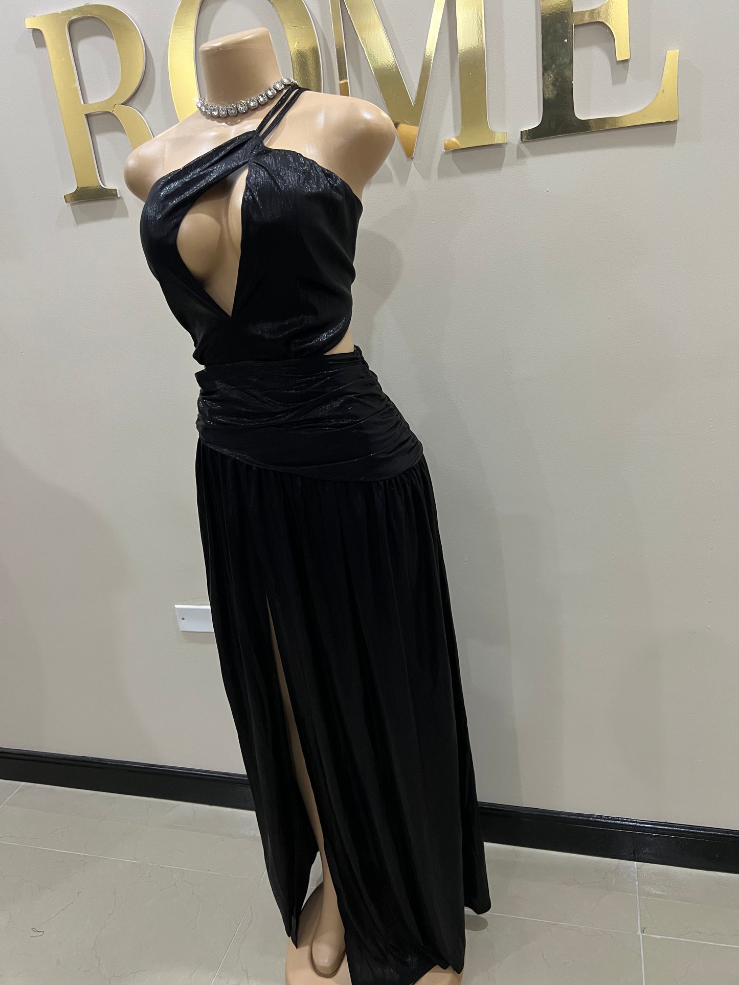 Sarah Giselle Dress (Black)