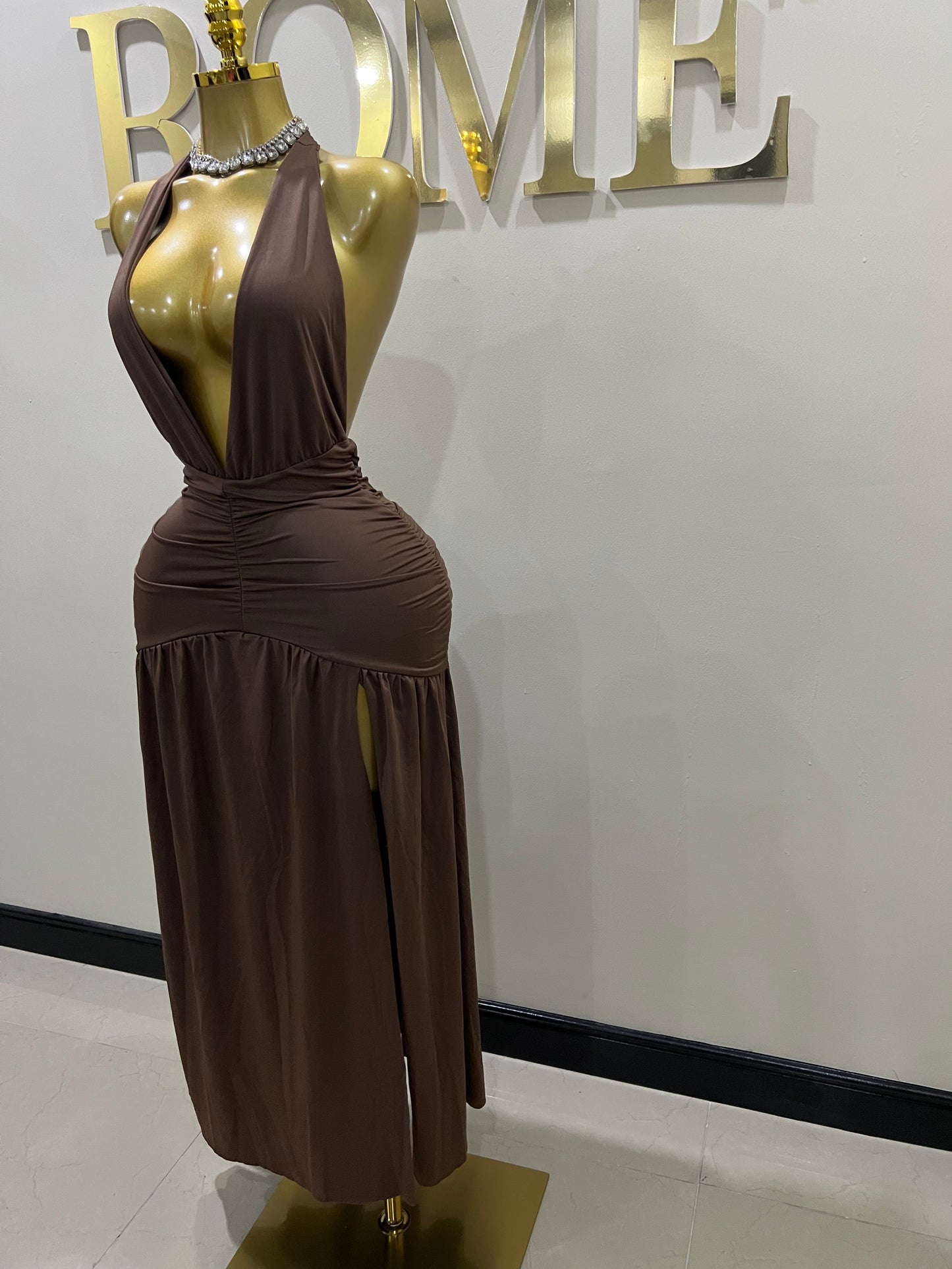 Nichelle Vibe Nara Halter Dress (Brown)