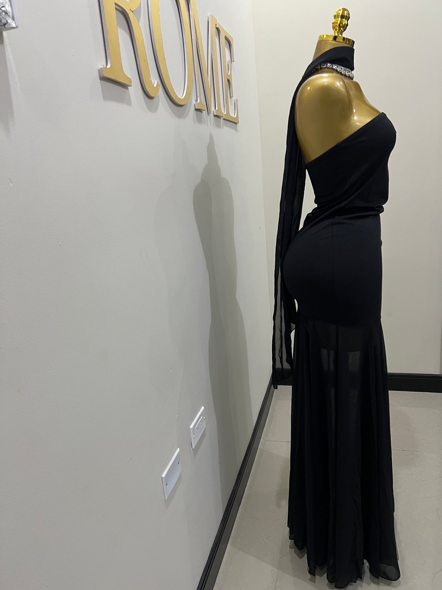 Ms. Shippen Scarf Dress (Black)