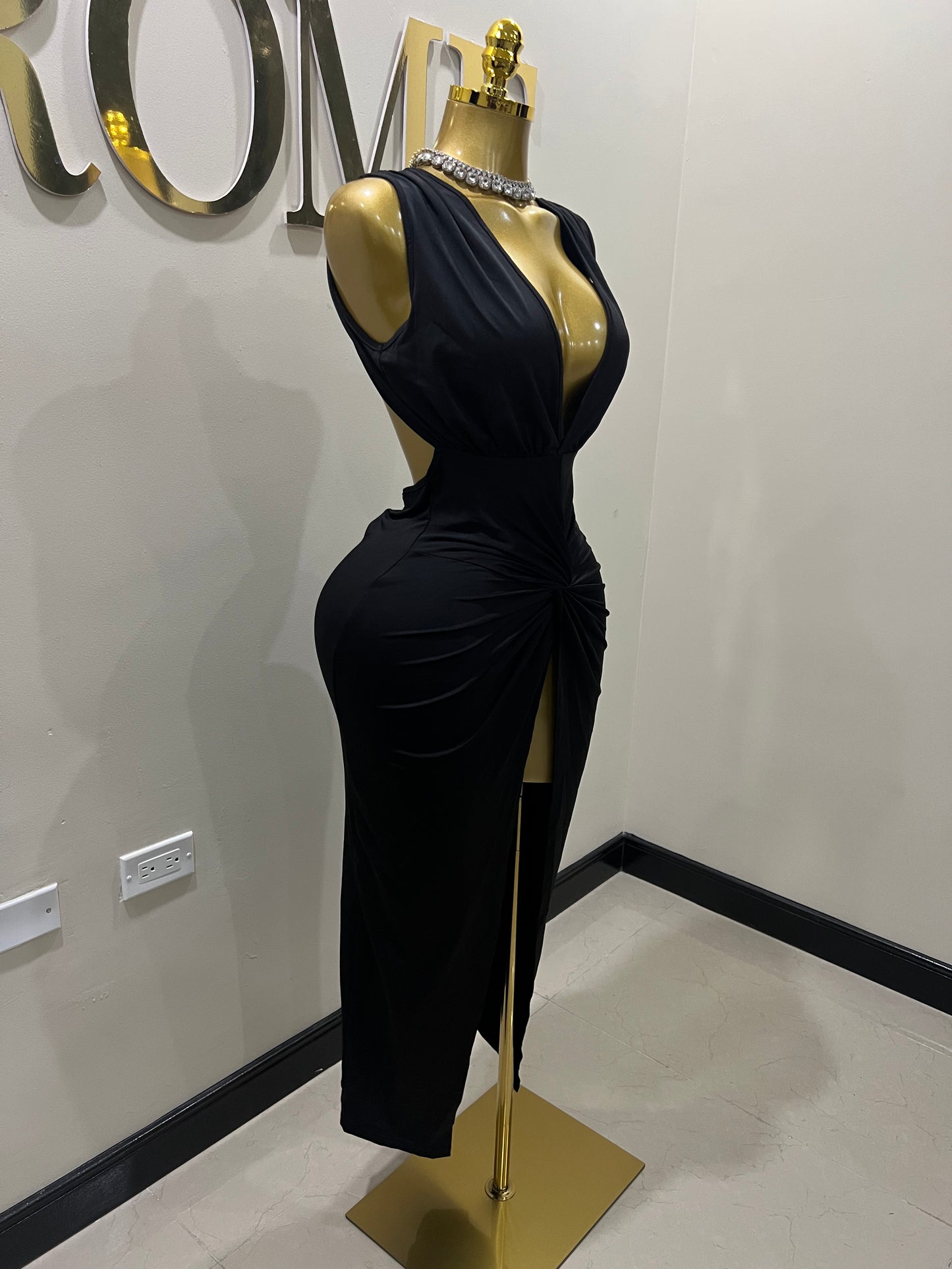 Mia X Backless Dress (Black)
