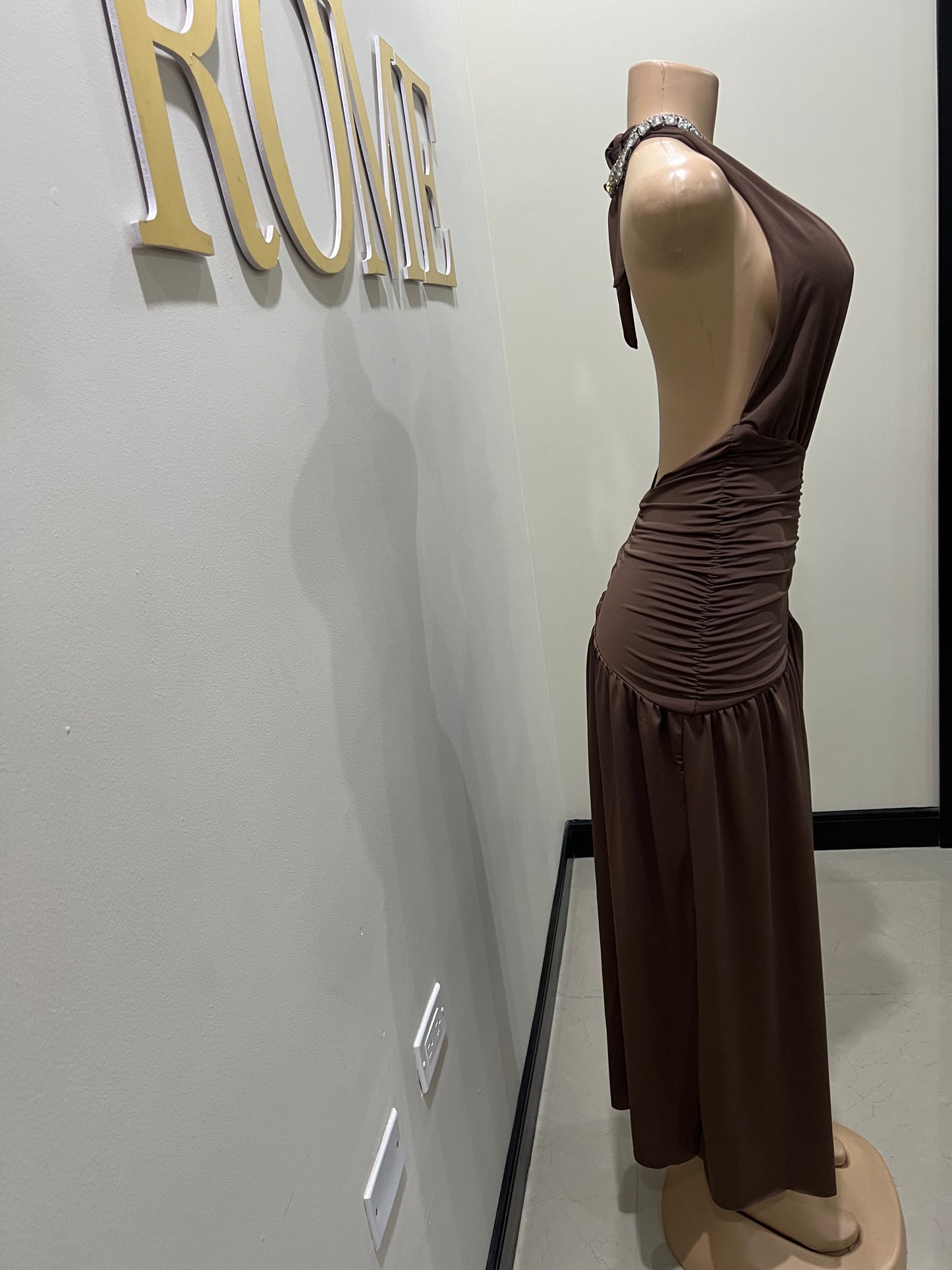 Nichelle Vibe Nara Halter Dress (Brown)