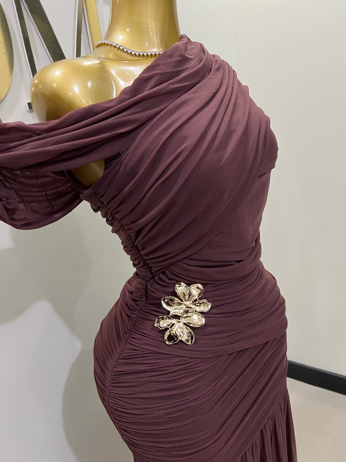 Michelle Lydia Shoulder Dress (Chestnut)
