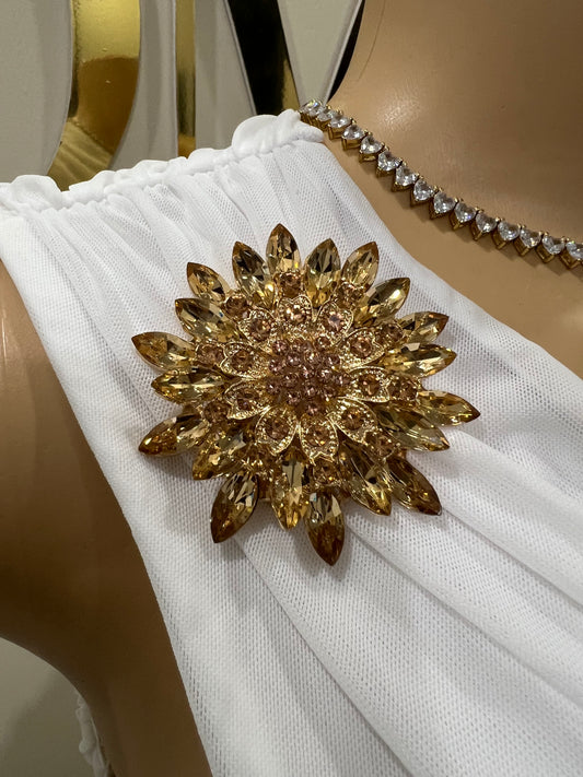 Flower Gemstone Brooch (Gold)
