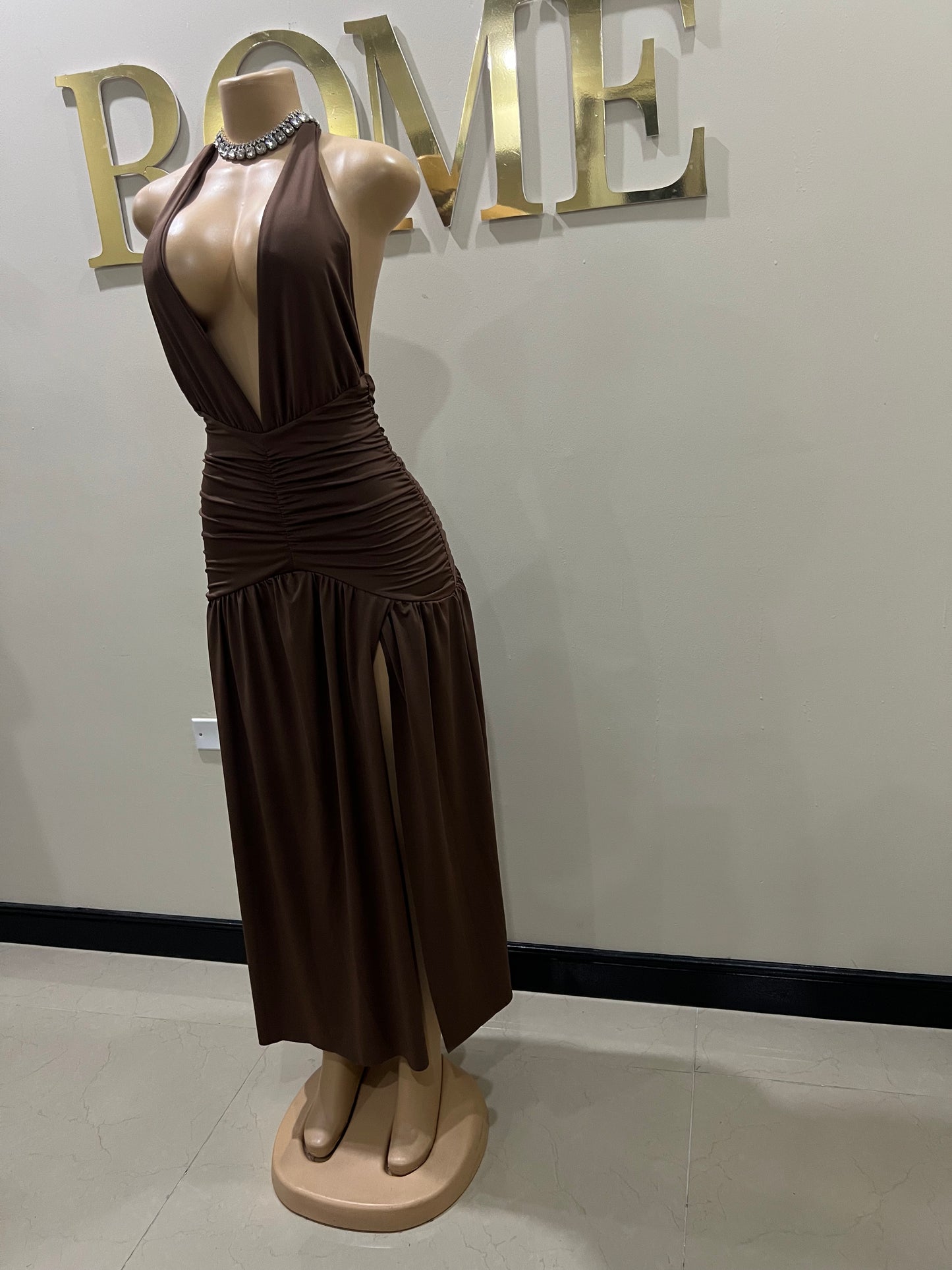 Nichelle Vibe Nara Halter Dress (Brown)