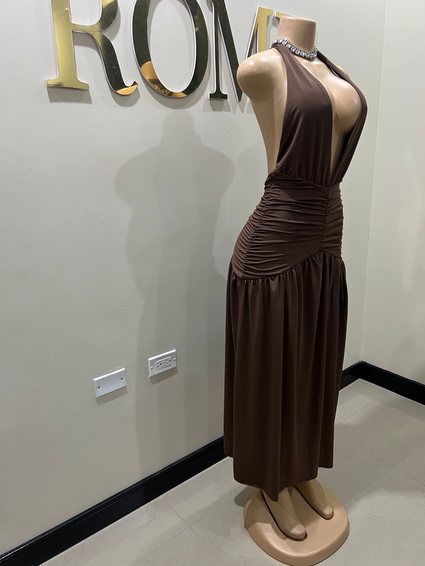 Nichelle Vibe Nara Halter Dress (Brown)