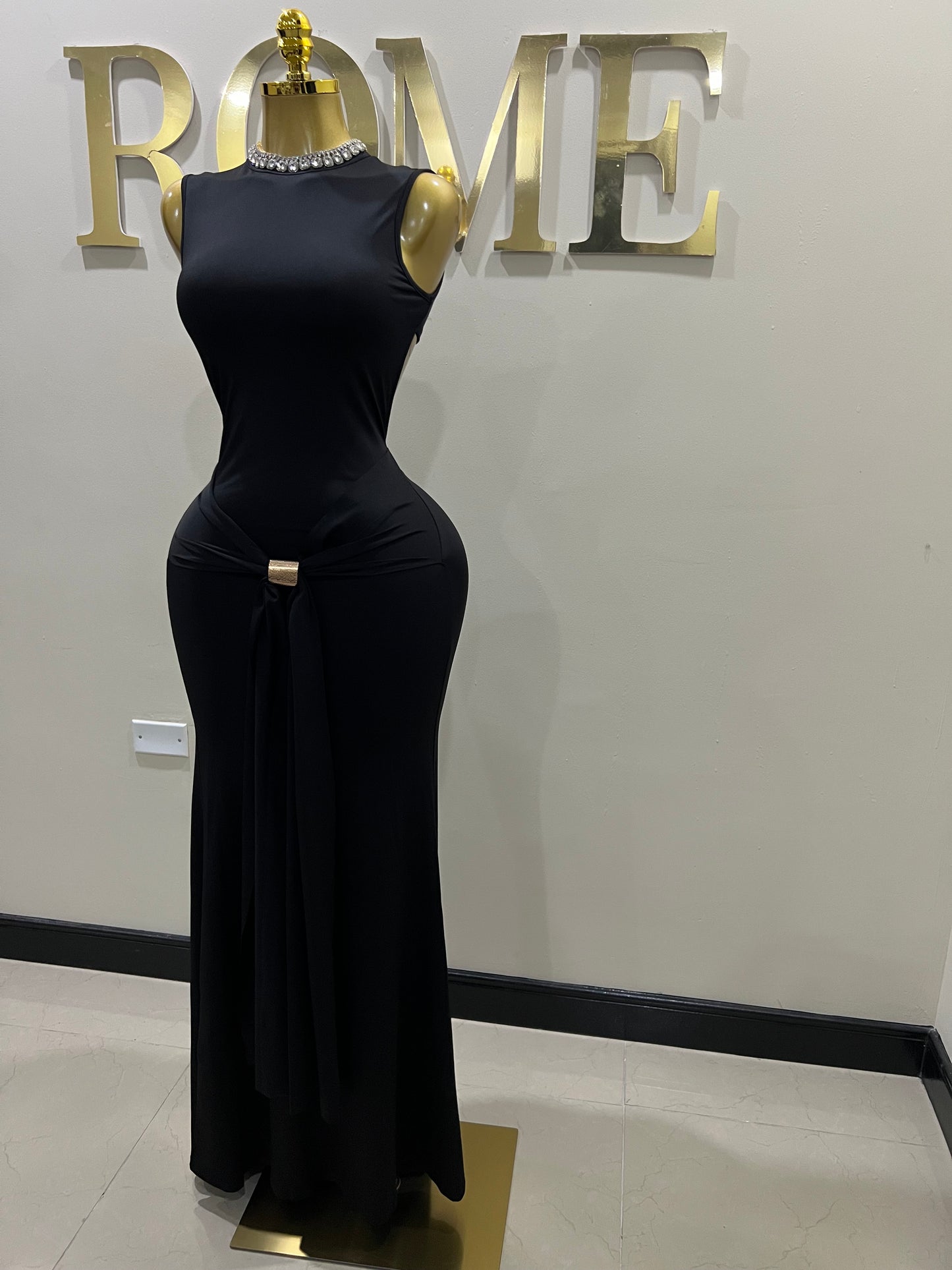 Hailey Backless Dress (Black)