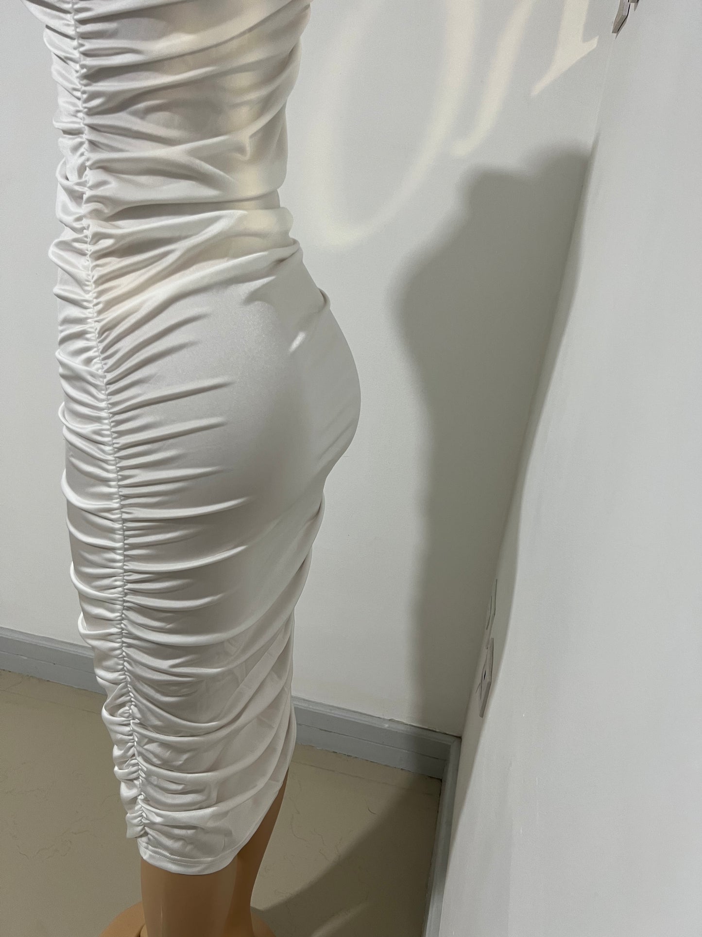 Porsha One Shoulder Dress (White)