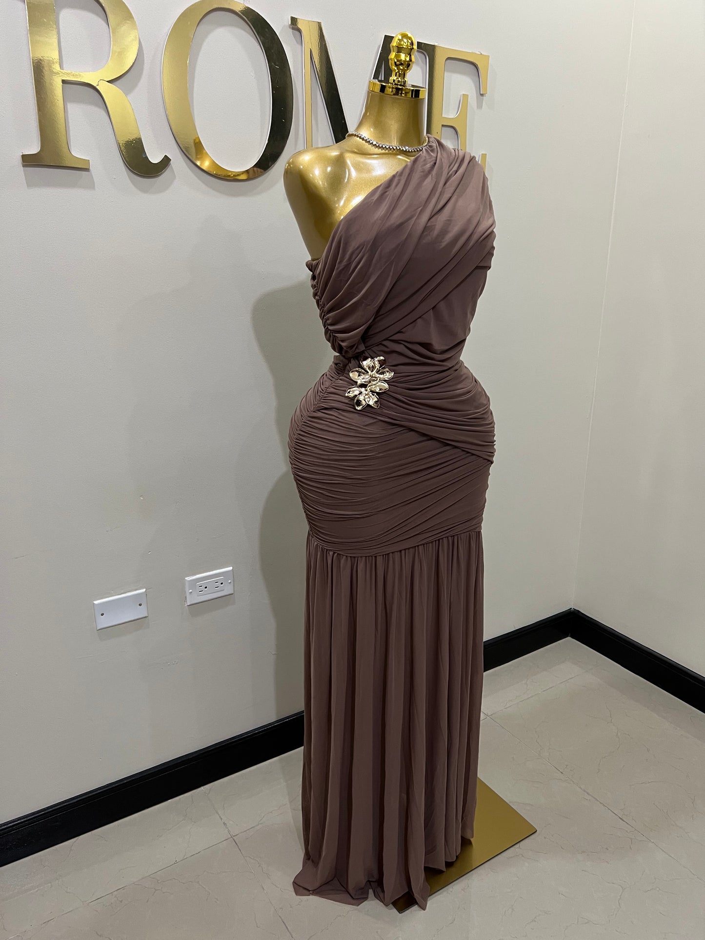 Michelle Lydia Shoulder Dress (Latte)