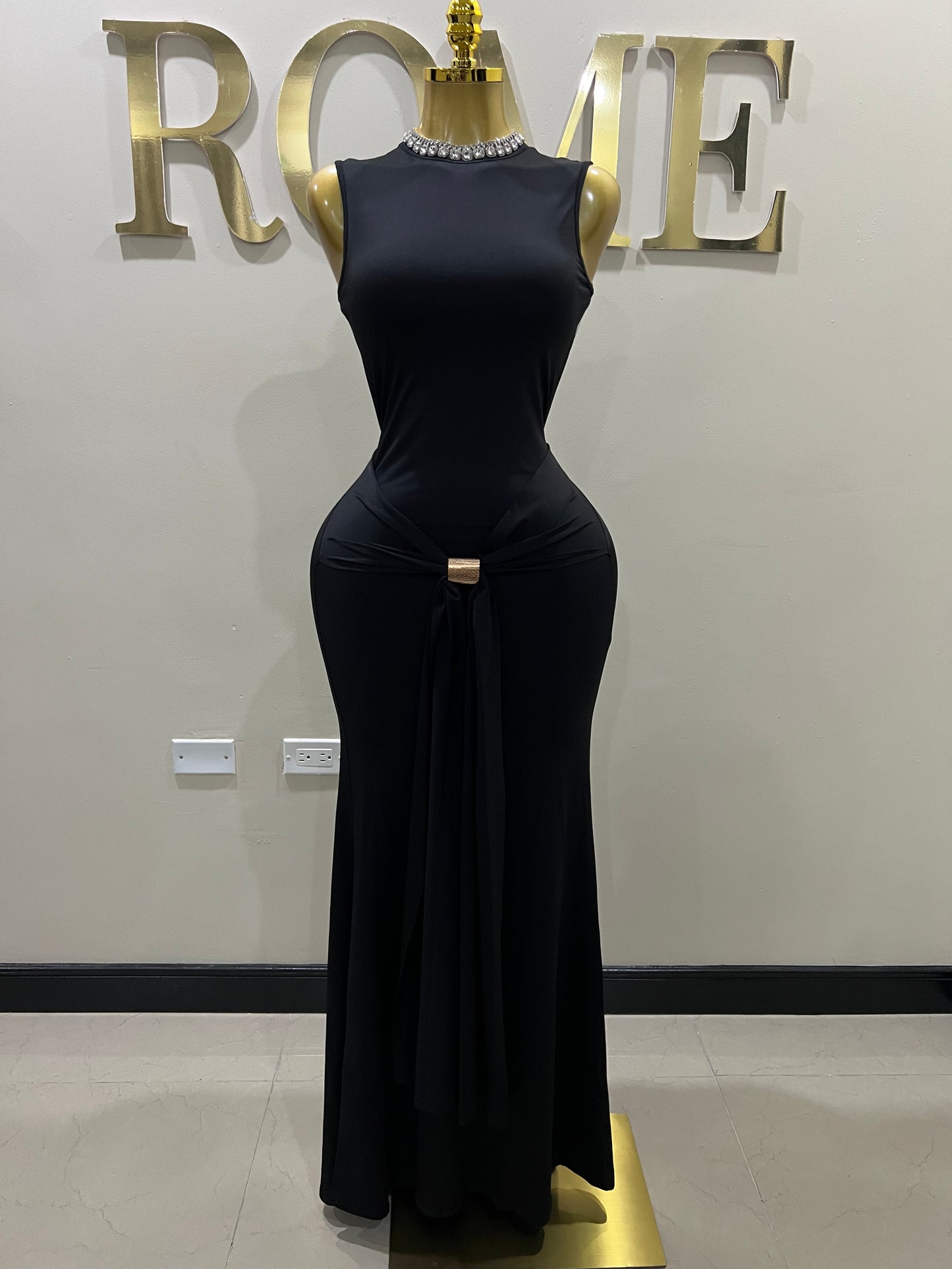 Hailey Backless Dress (Black)