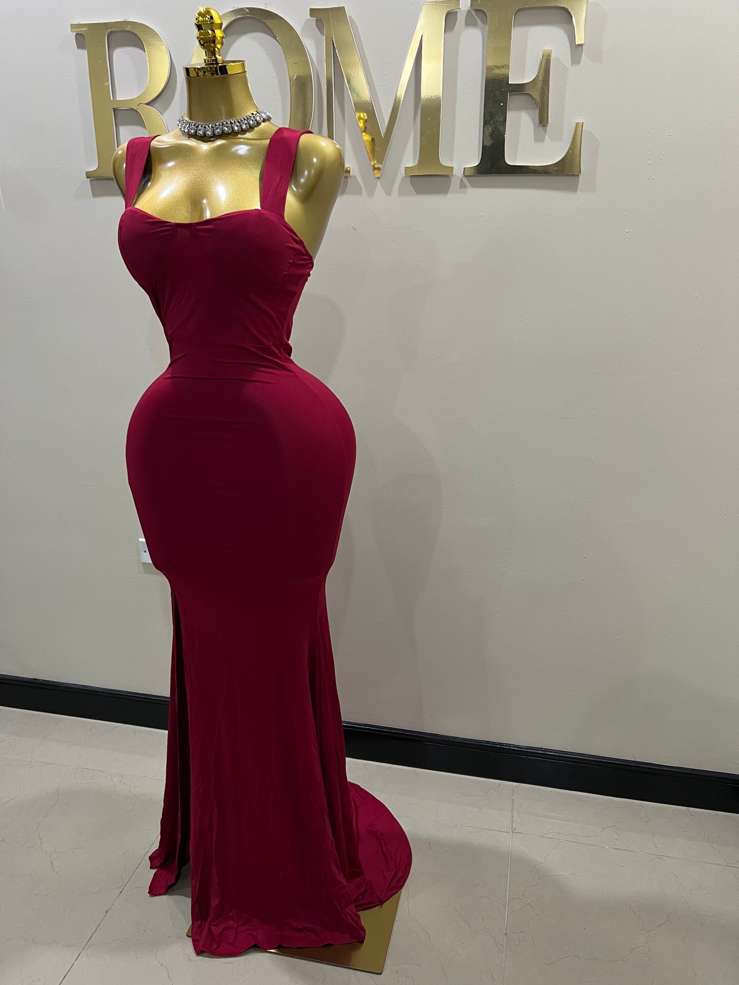 Kerry Ann Train Dress (Burgundy)