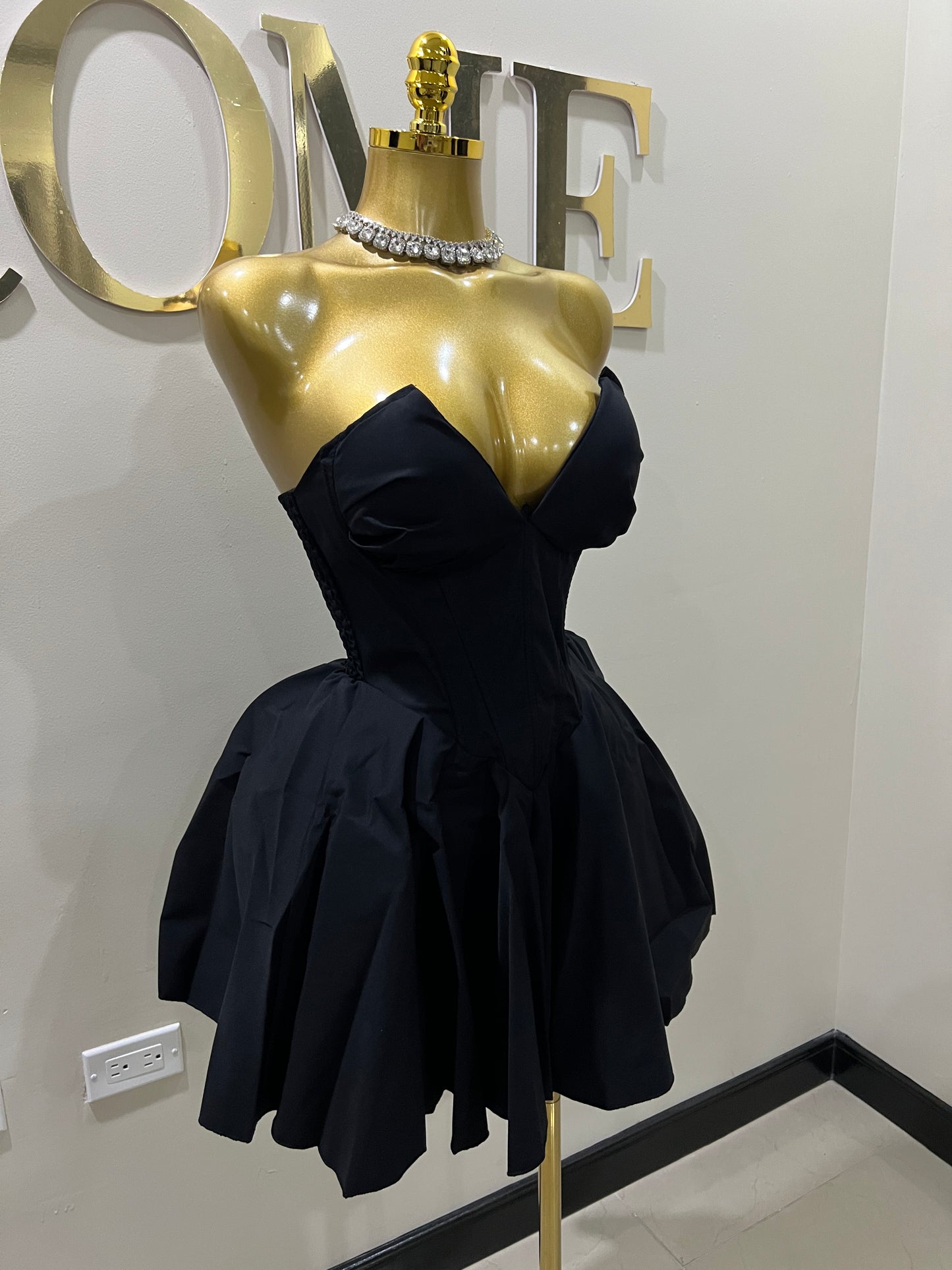 Saffina Princess Diana Dress (Black)