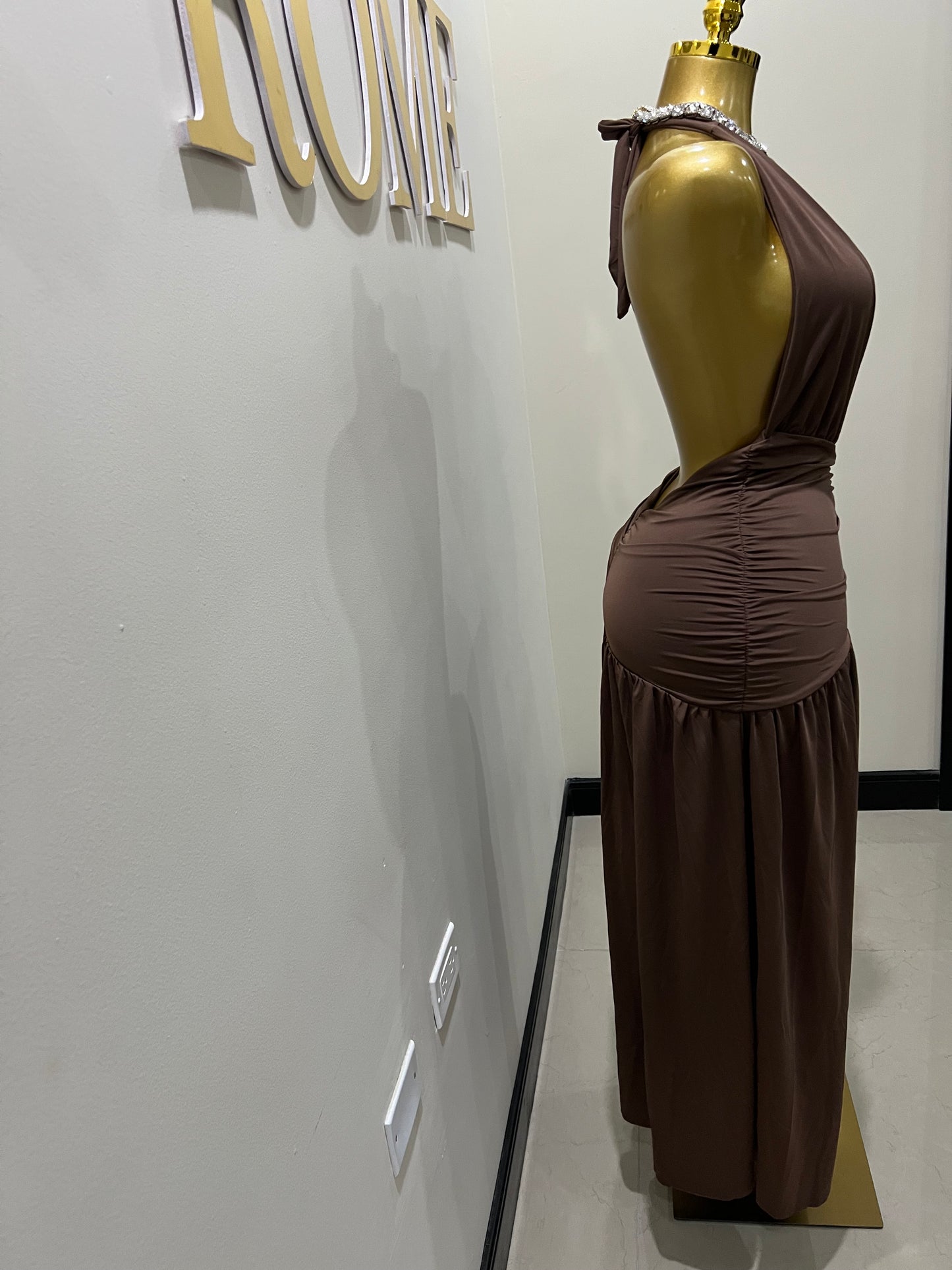 Nichelle Vibe Nara Halter Dress (Brown)