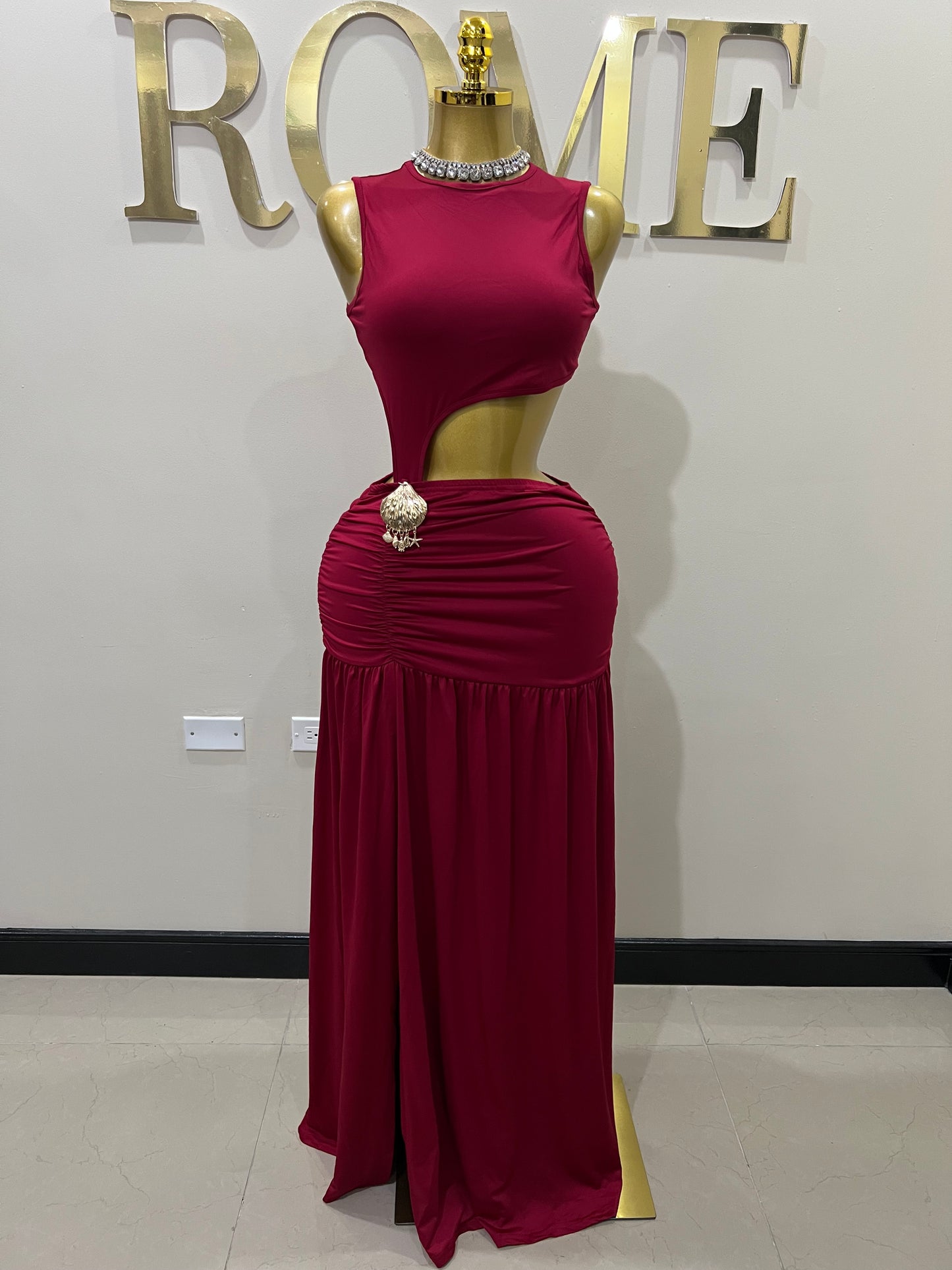 Attached Nara Seashell Split Dress (Burgundy)