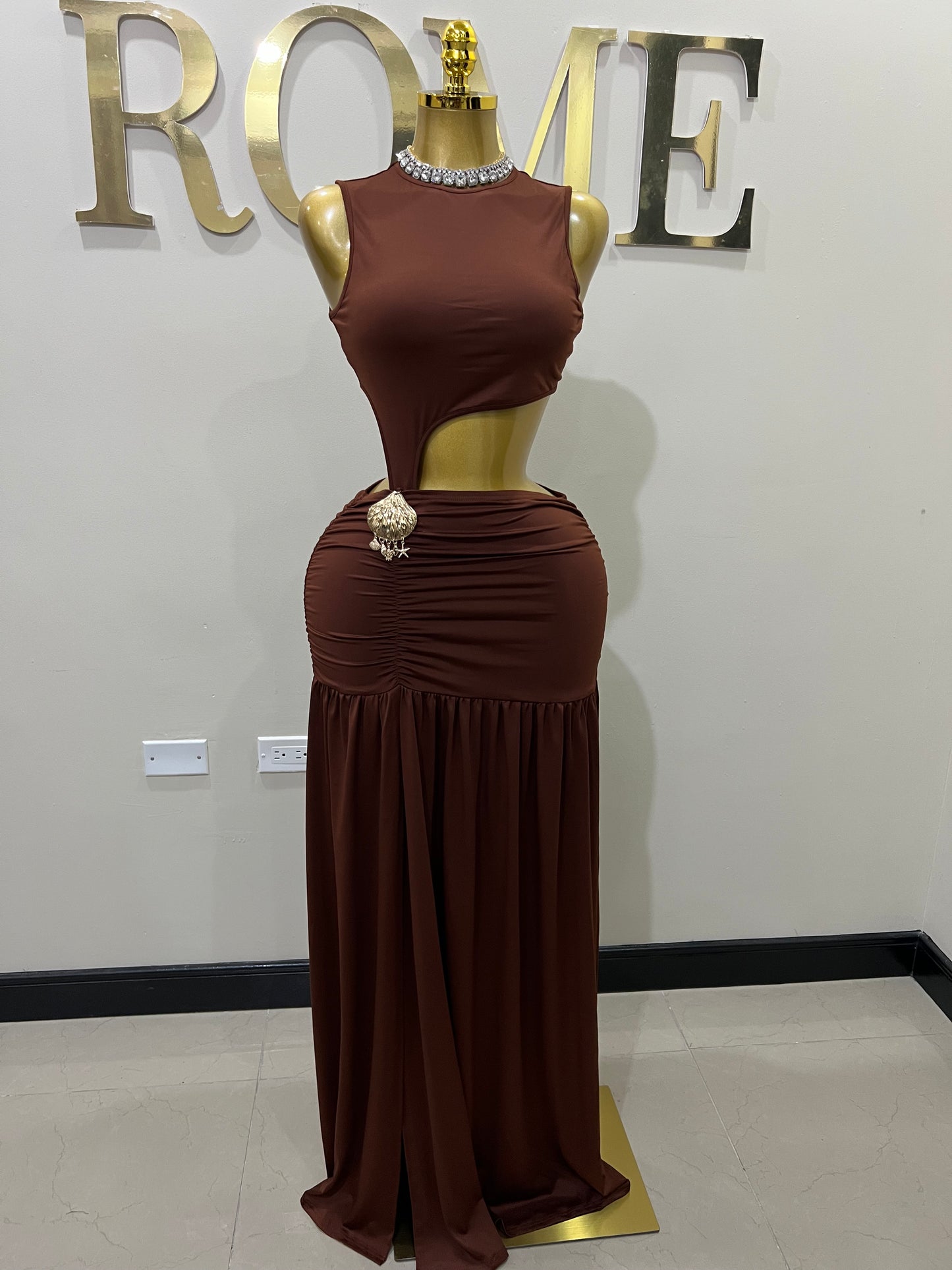 Attached Nara Seashell Split Dress (Brown)