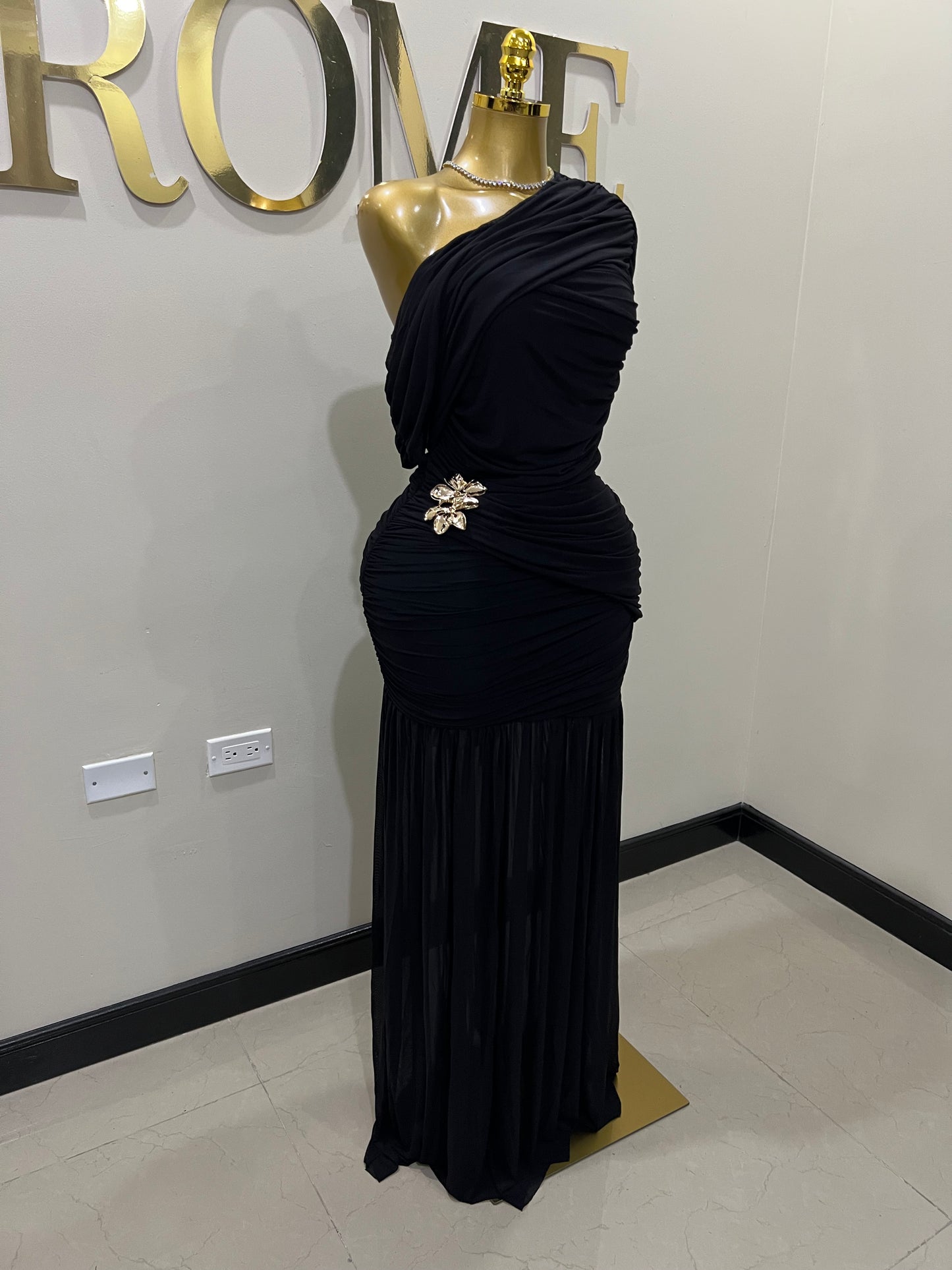 Michelle Lydia Shoulder Dress (Black)