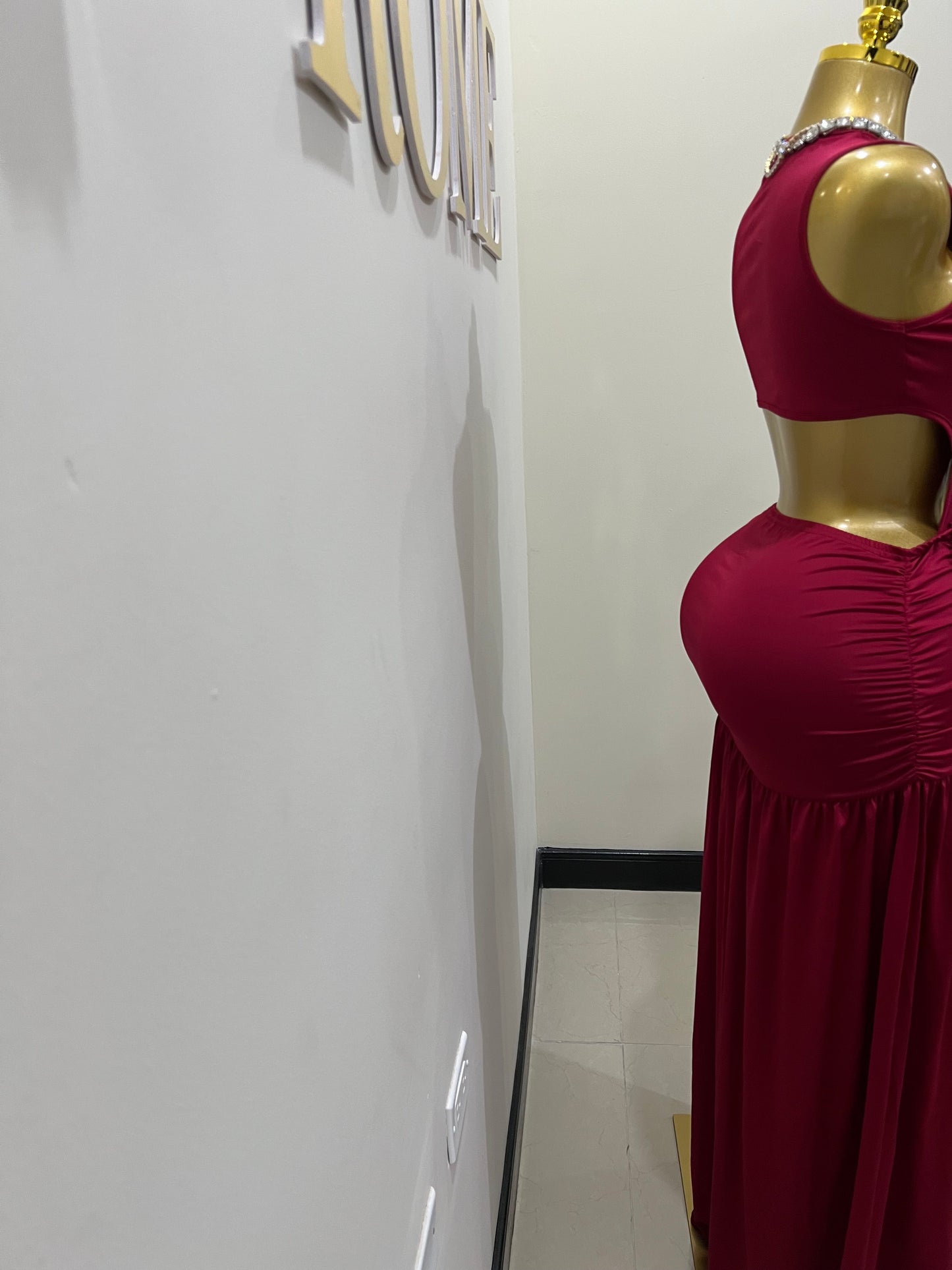 Attached Nara Seashell Split Dress (Burgundy)