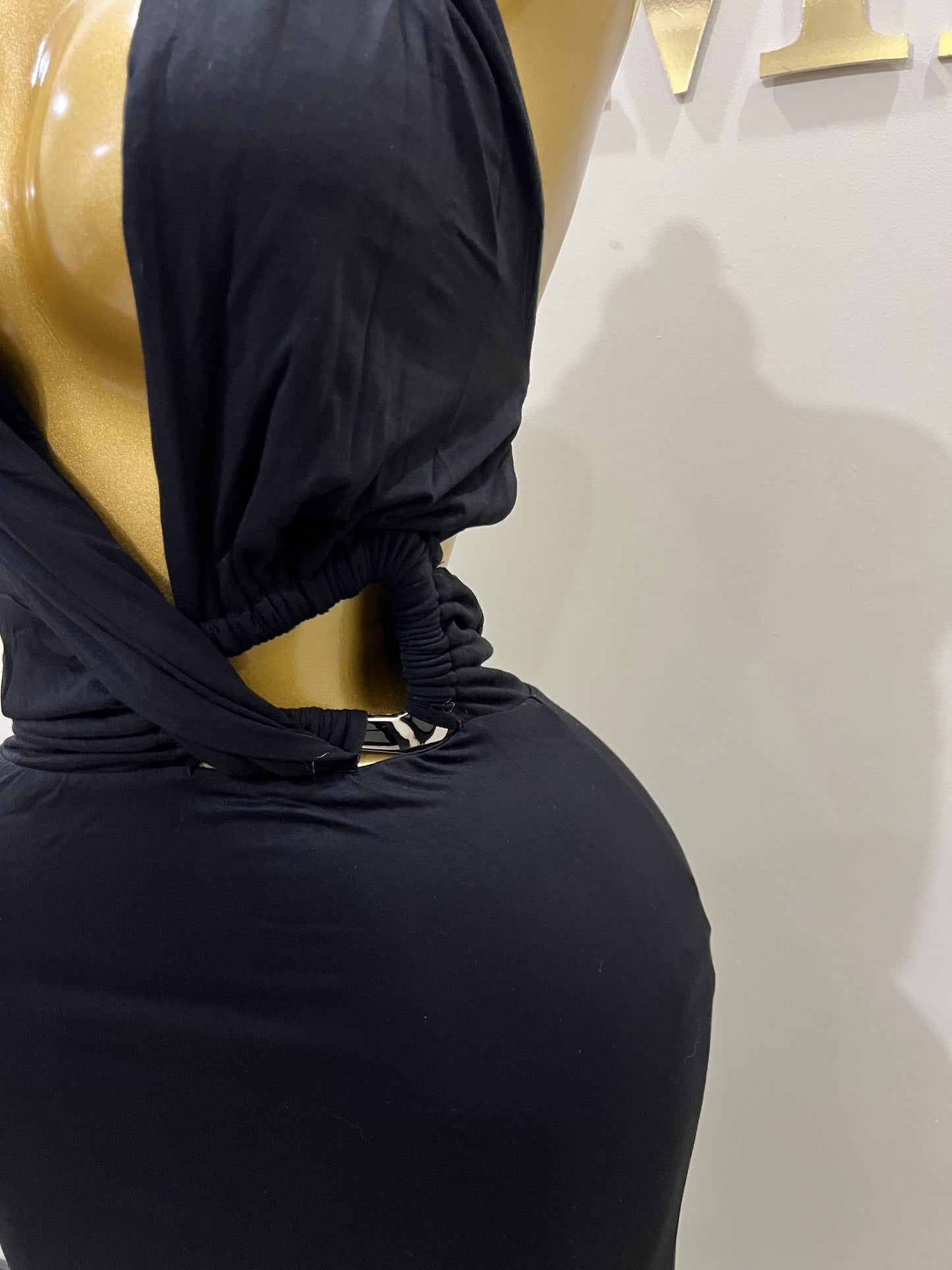 Deep Angle Dress (Black)