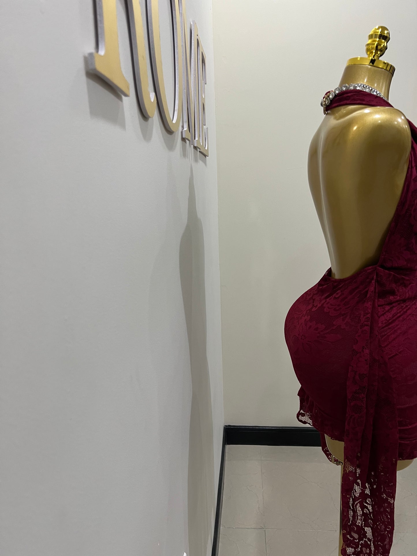 Trina Lace Backless Dress (Burgundy)