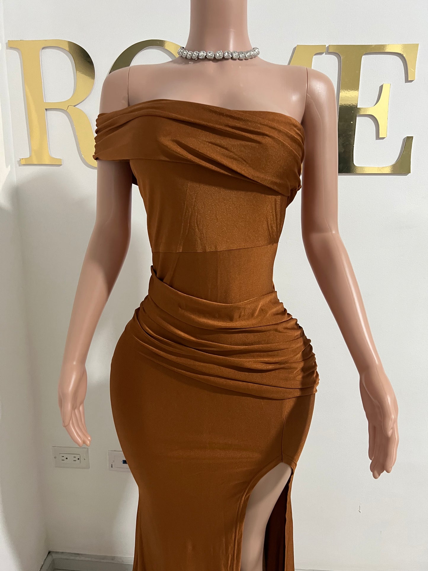 Kerry One Shoulder Dress (Brown)