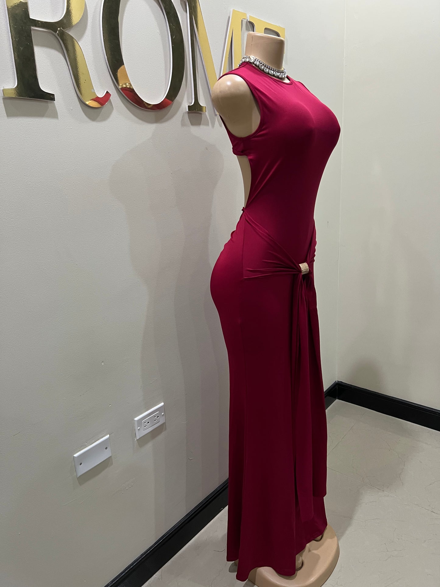 Hailey Backless Dress (Burgundy)