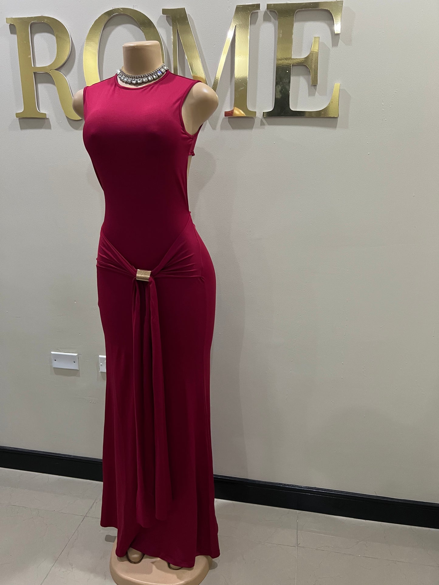 Hailey Backless Dress (Burgundy)