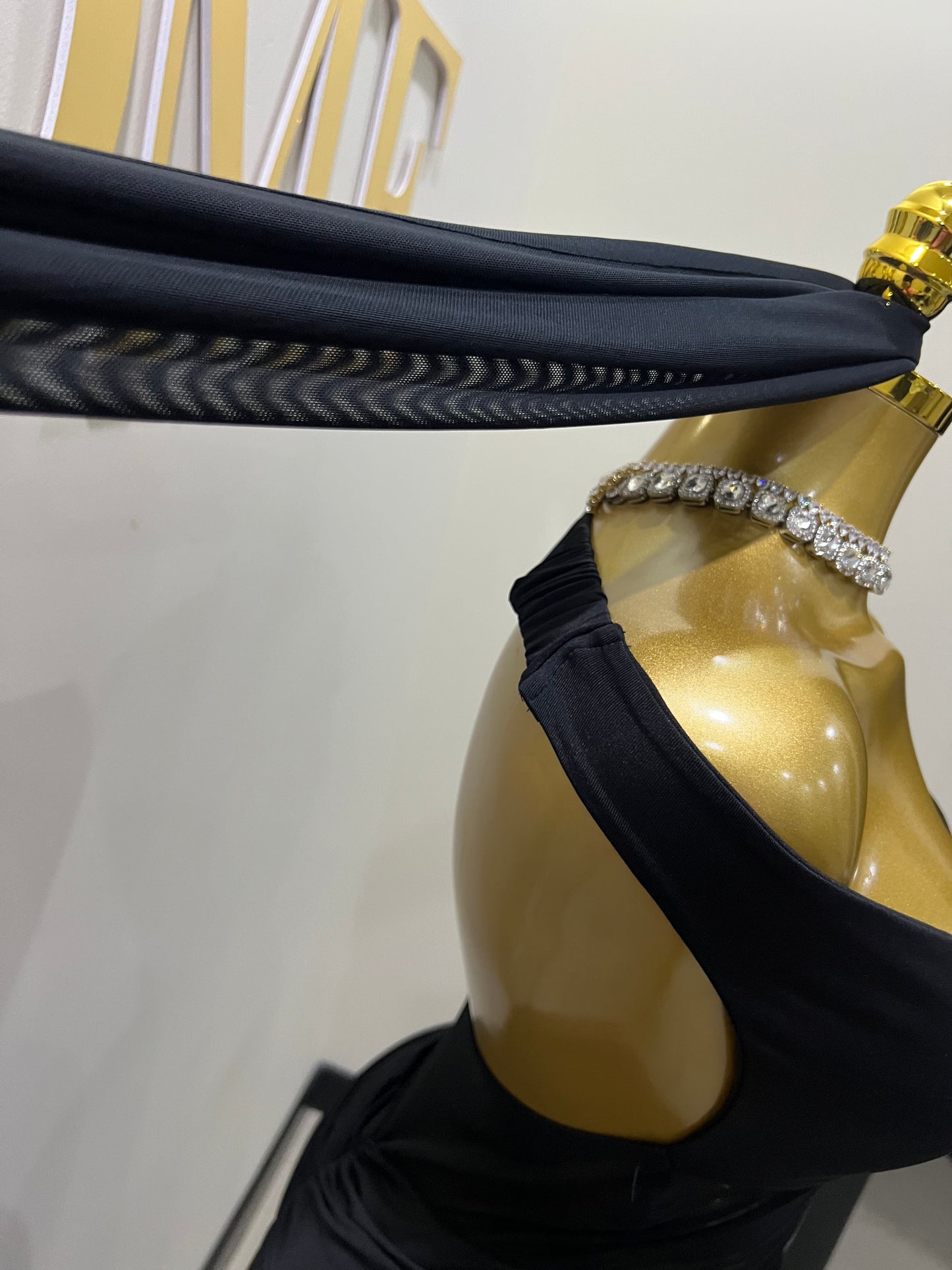 Off Shoulder Nara Split Dress with Scarf (Black)