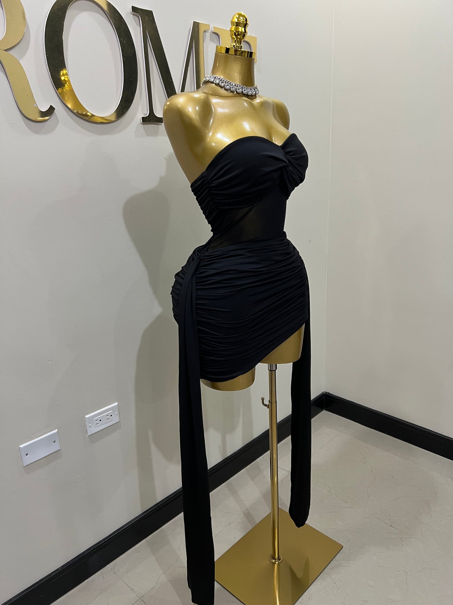 Sweetheart Nara Short Dress (Black)