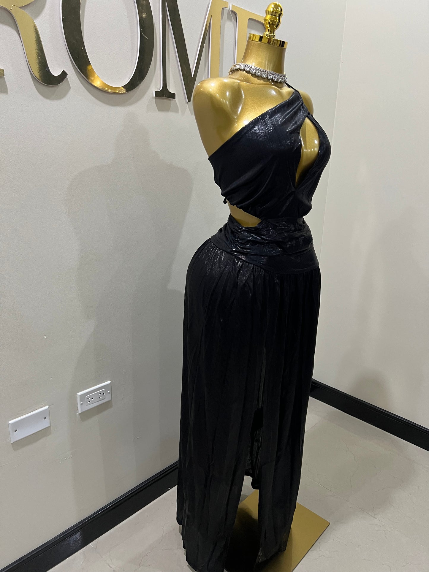 Sarah Giselle Dress (Black)