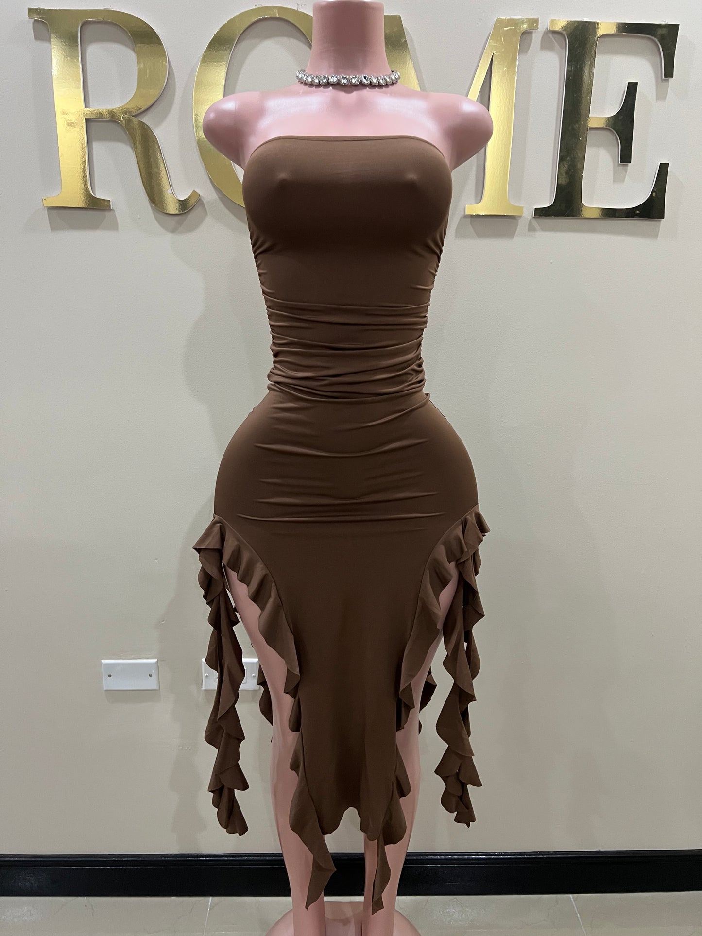 Nia Ruffle Dress (Brown)