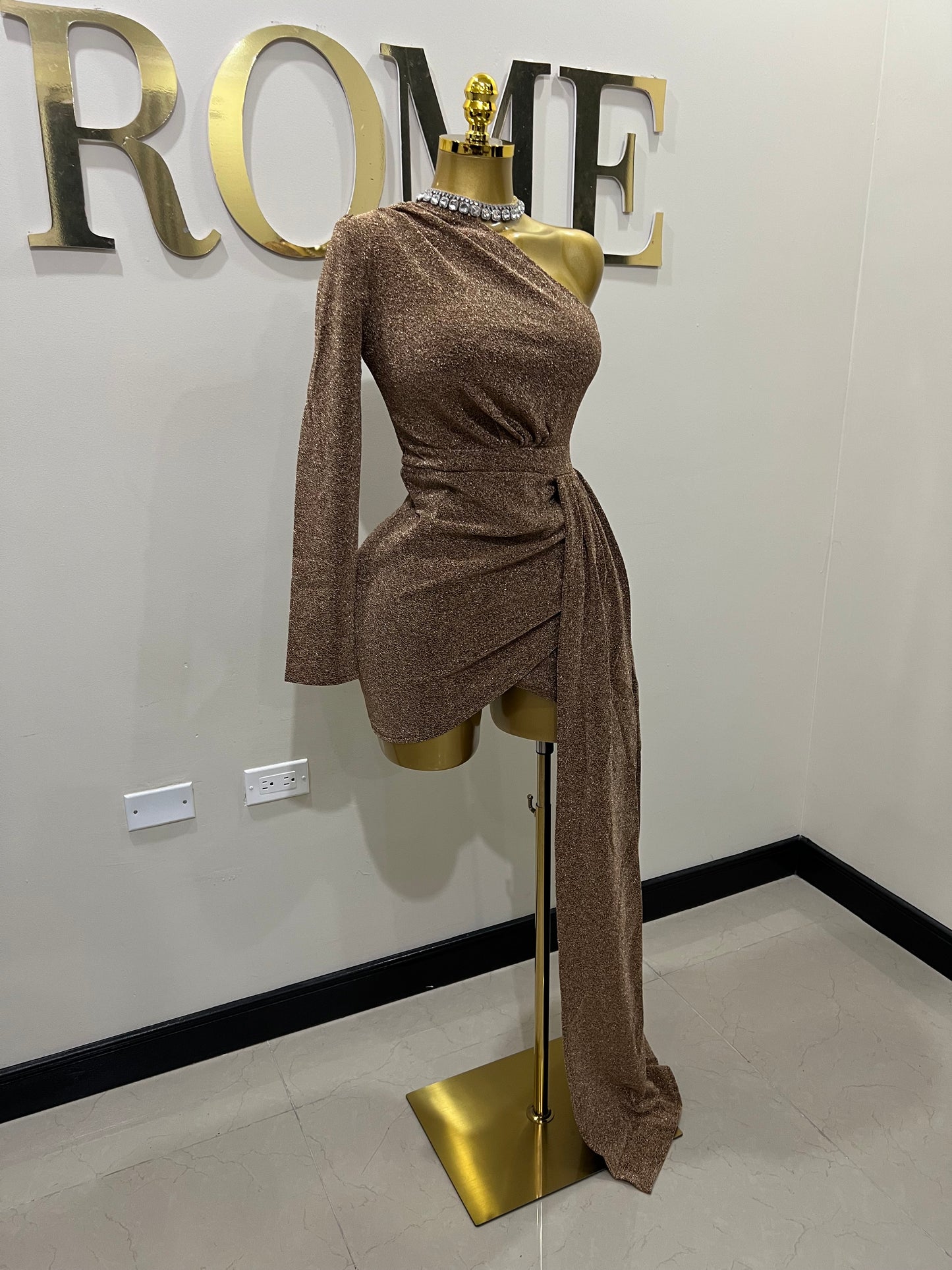 Allegra Elegant Short Dress (Brown)