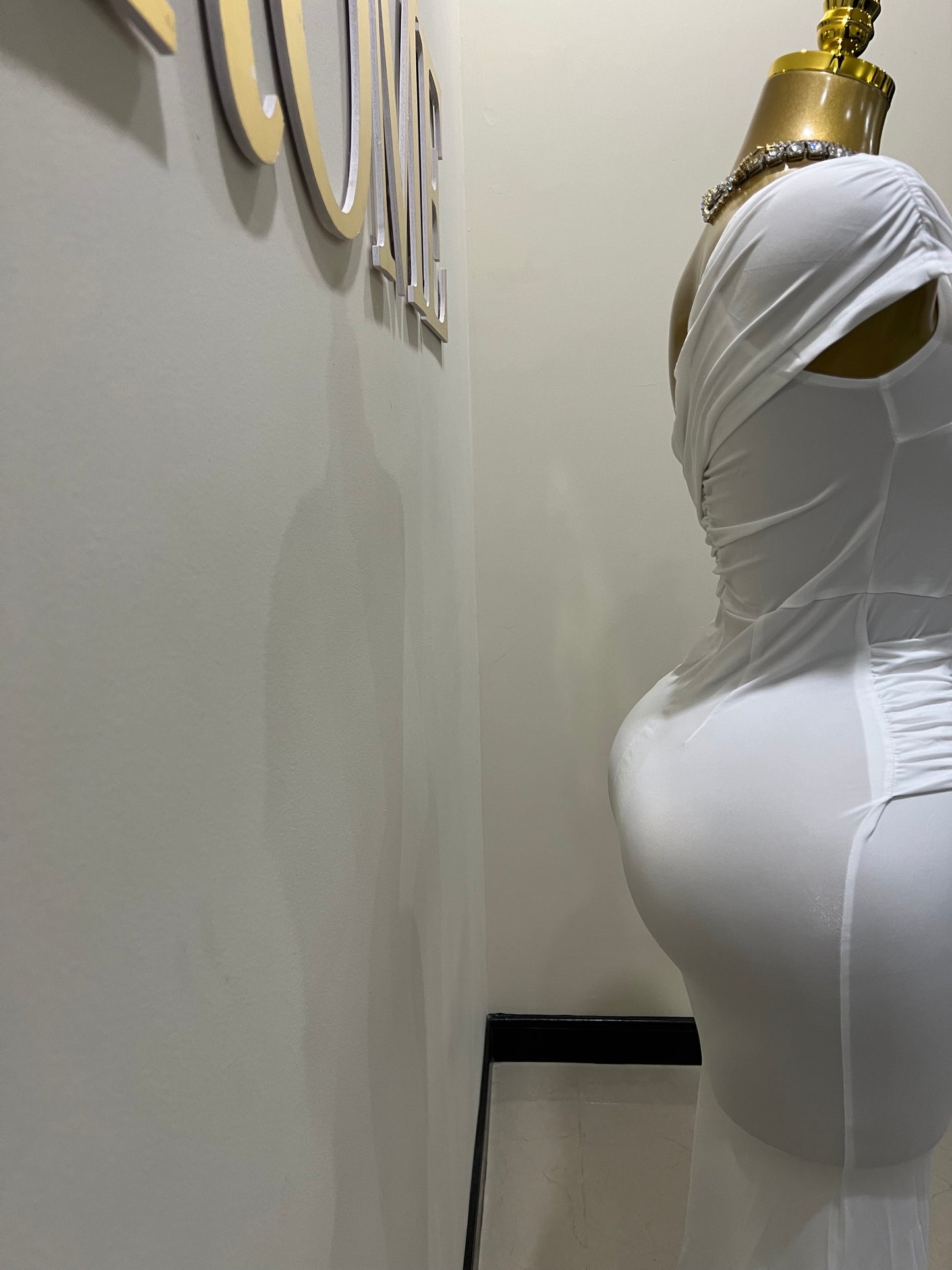 Kerry One Shoulder Vibe Dress (White)