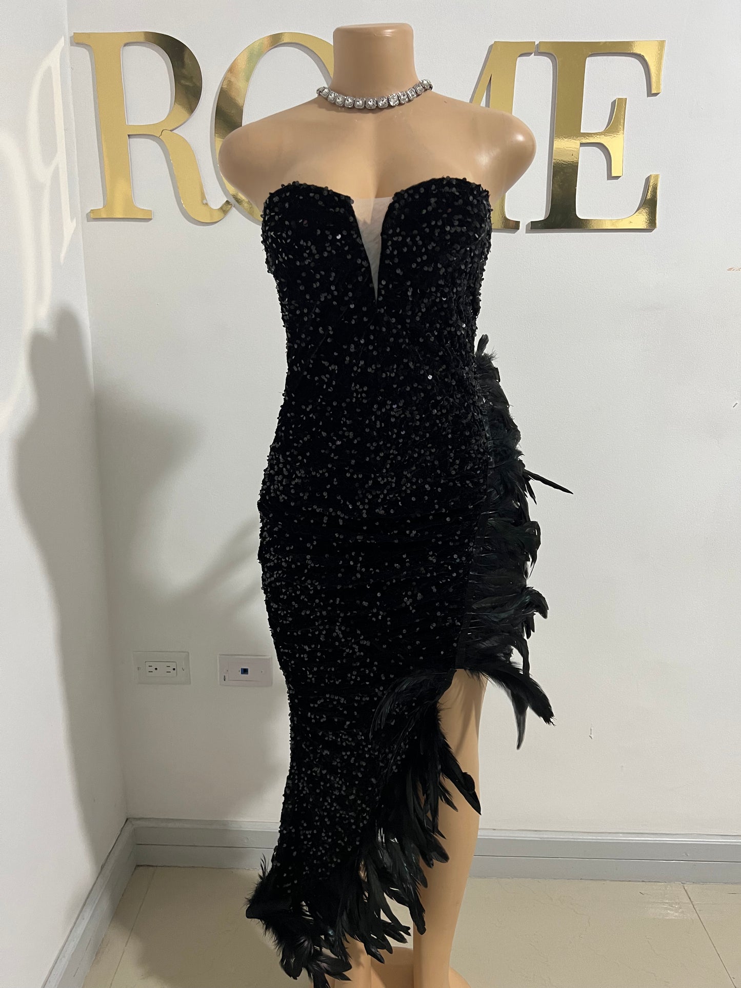 Octavia Iridescent Feather Dress (Black)