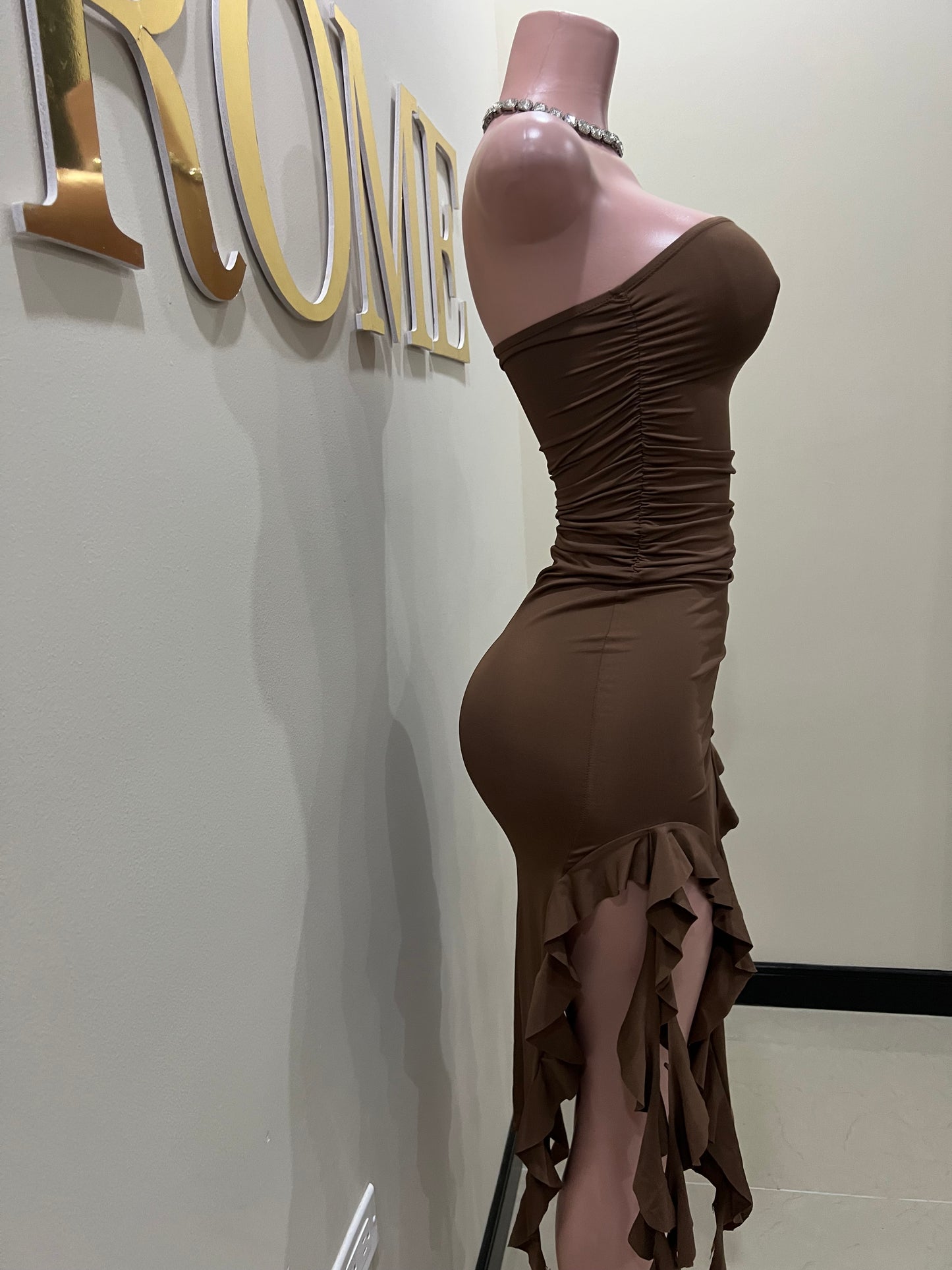 Nia Ruffle Dress (Brown)