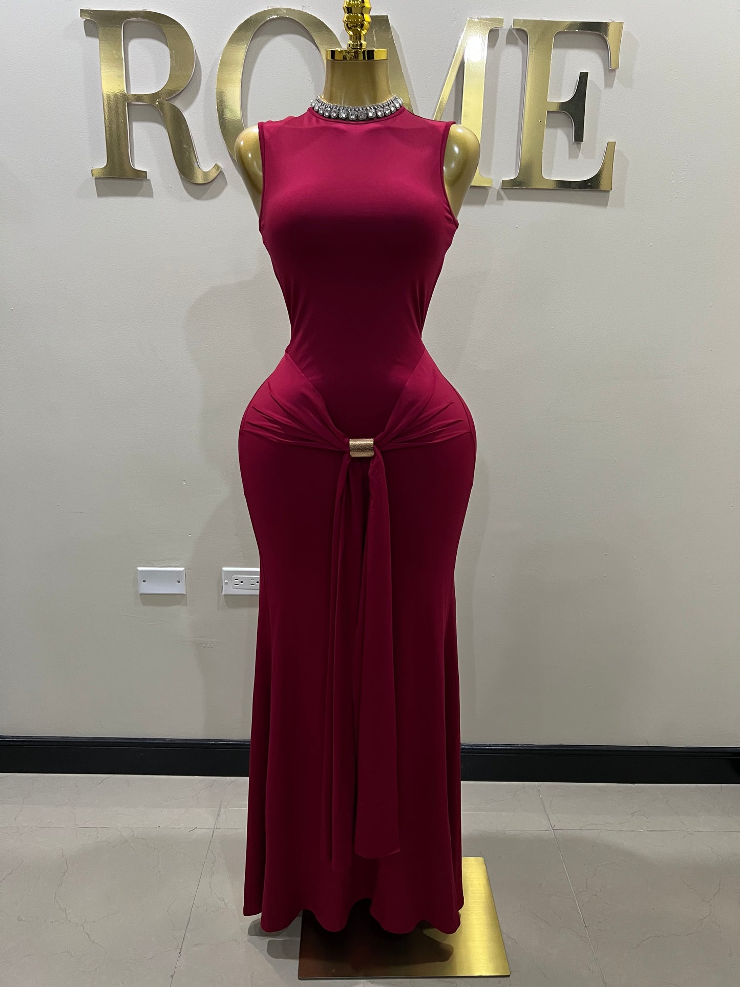 Hailey Backless Dress (Burgundy)