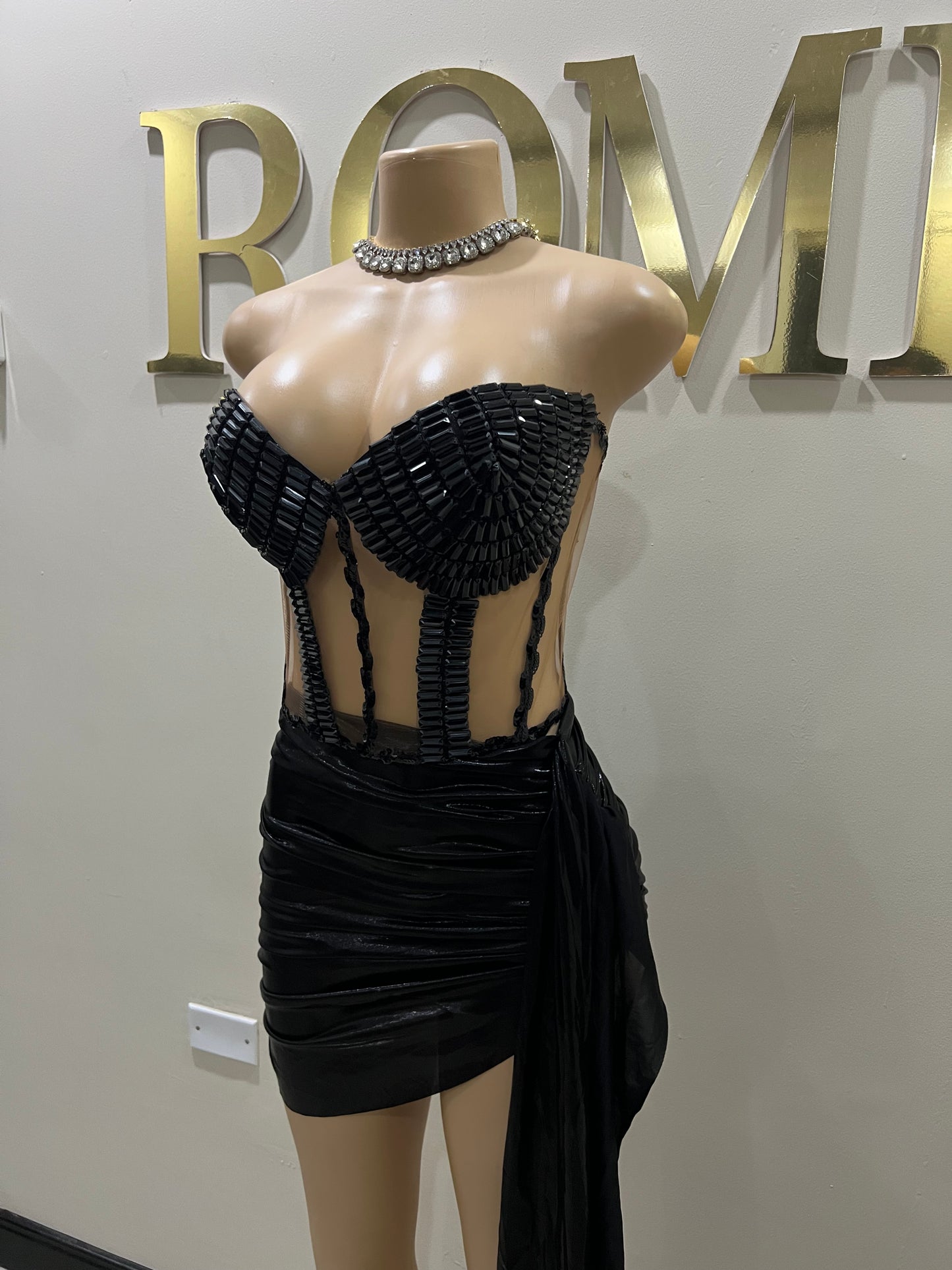 Onyx Glacier Gemstone Skirt Set (Black)