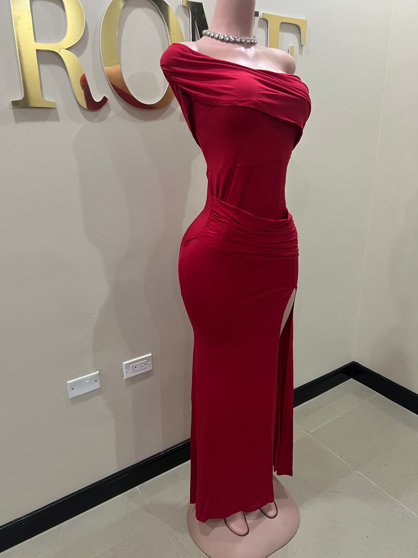 Kerry One Shoulder Vibe Dress (Red)