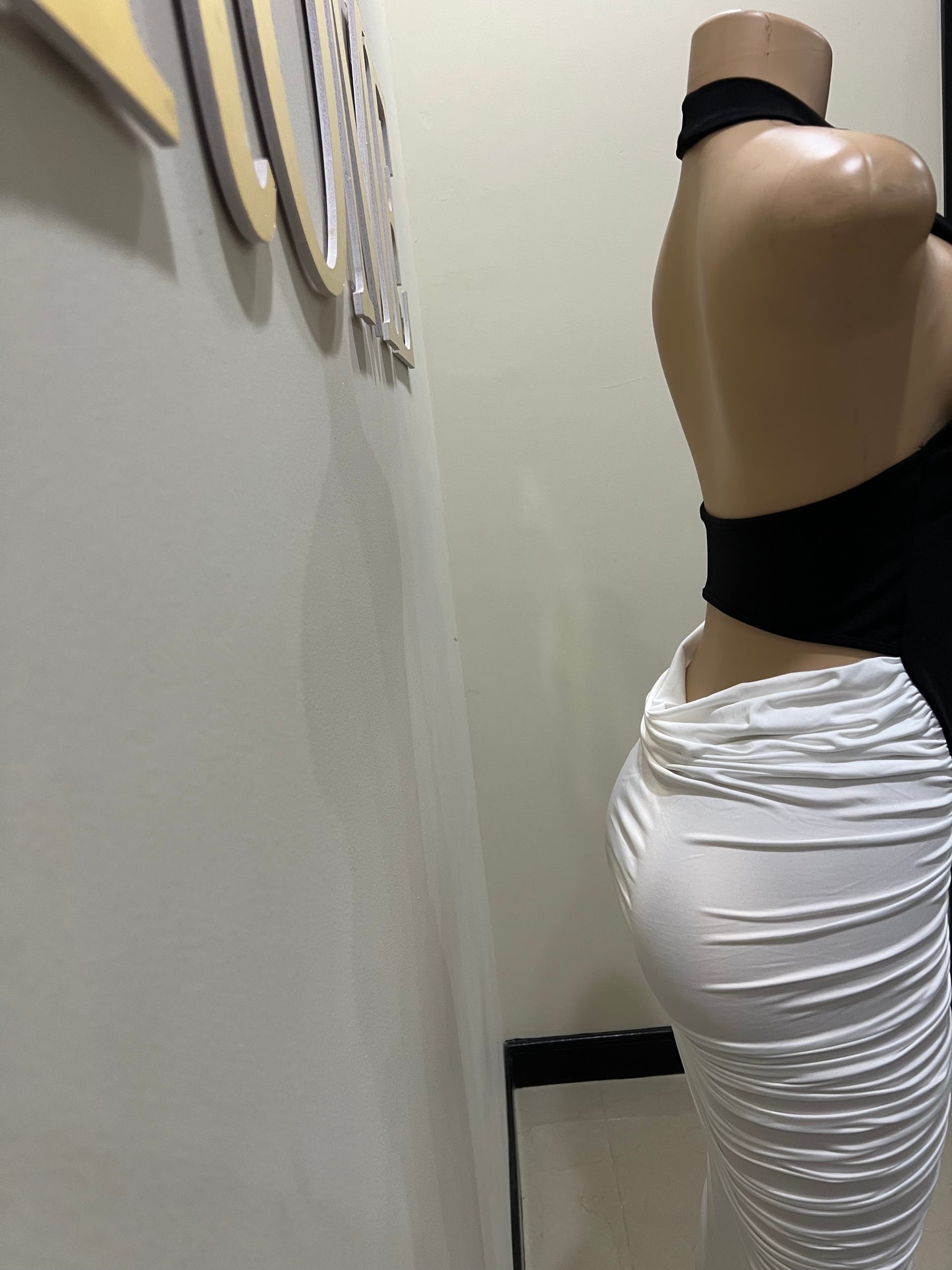 Tamia Hourglass Dress (Black)