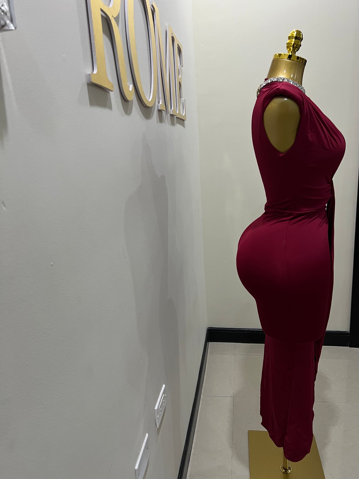 Mia Slay Sleeveless Dress (Burgundy)